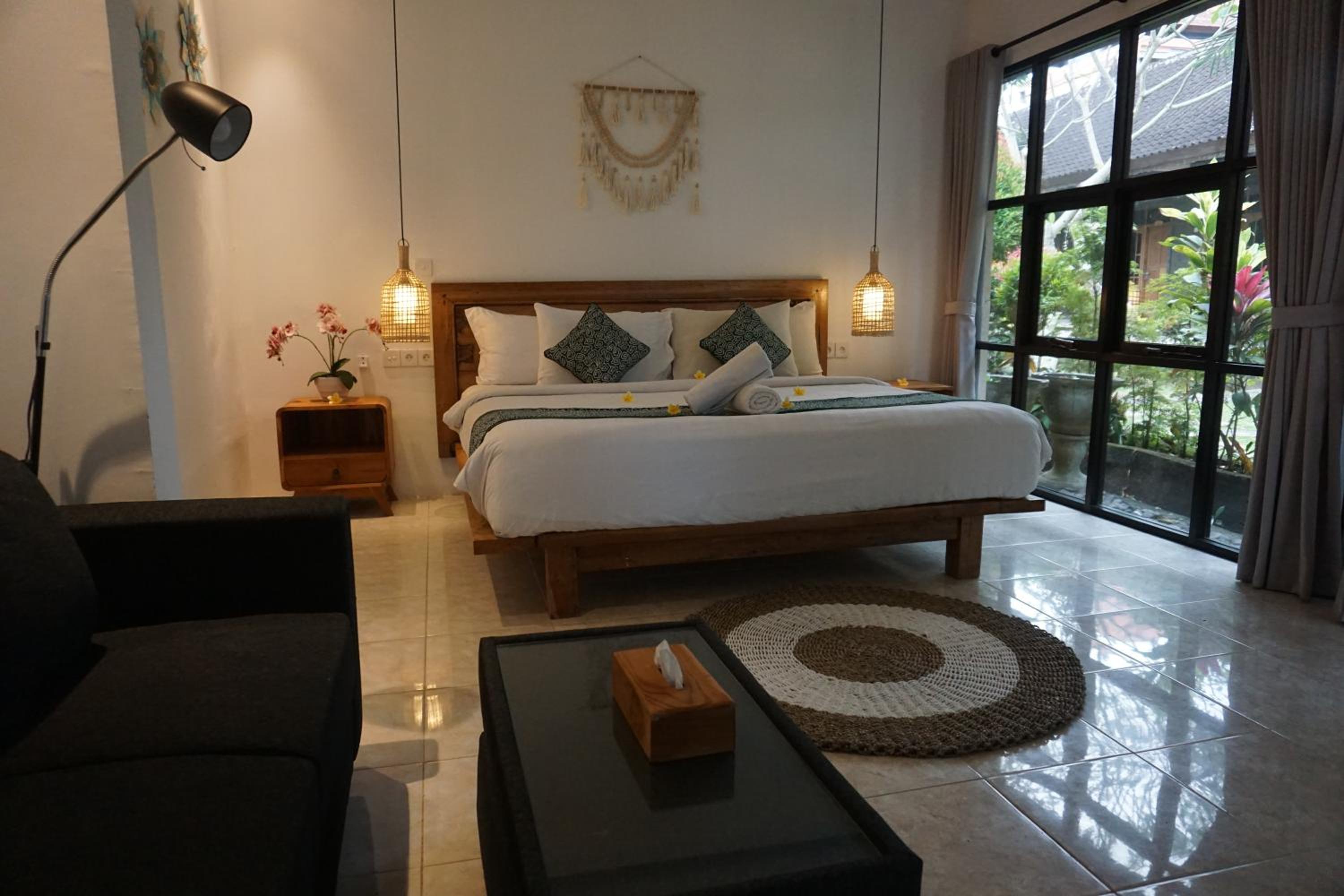 Suite with Garden View - Photo 2