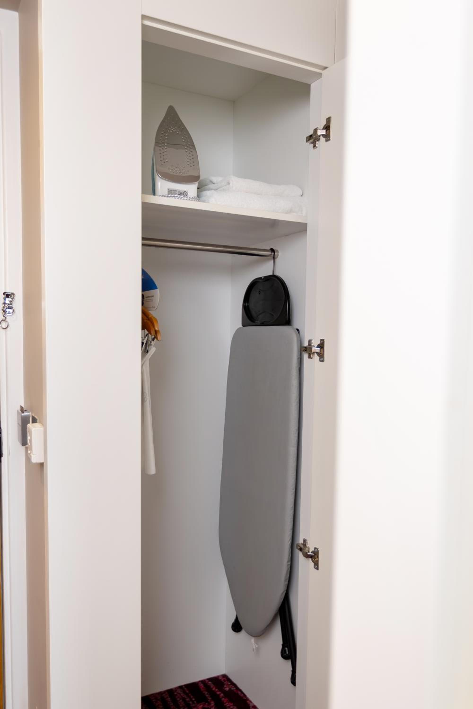 Standard Twin Room - Photo 13