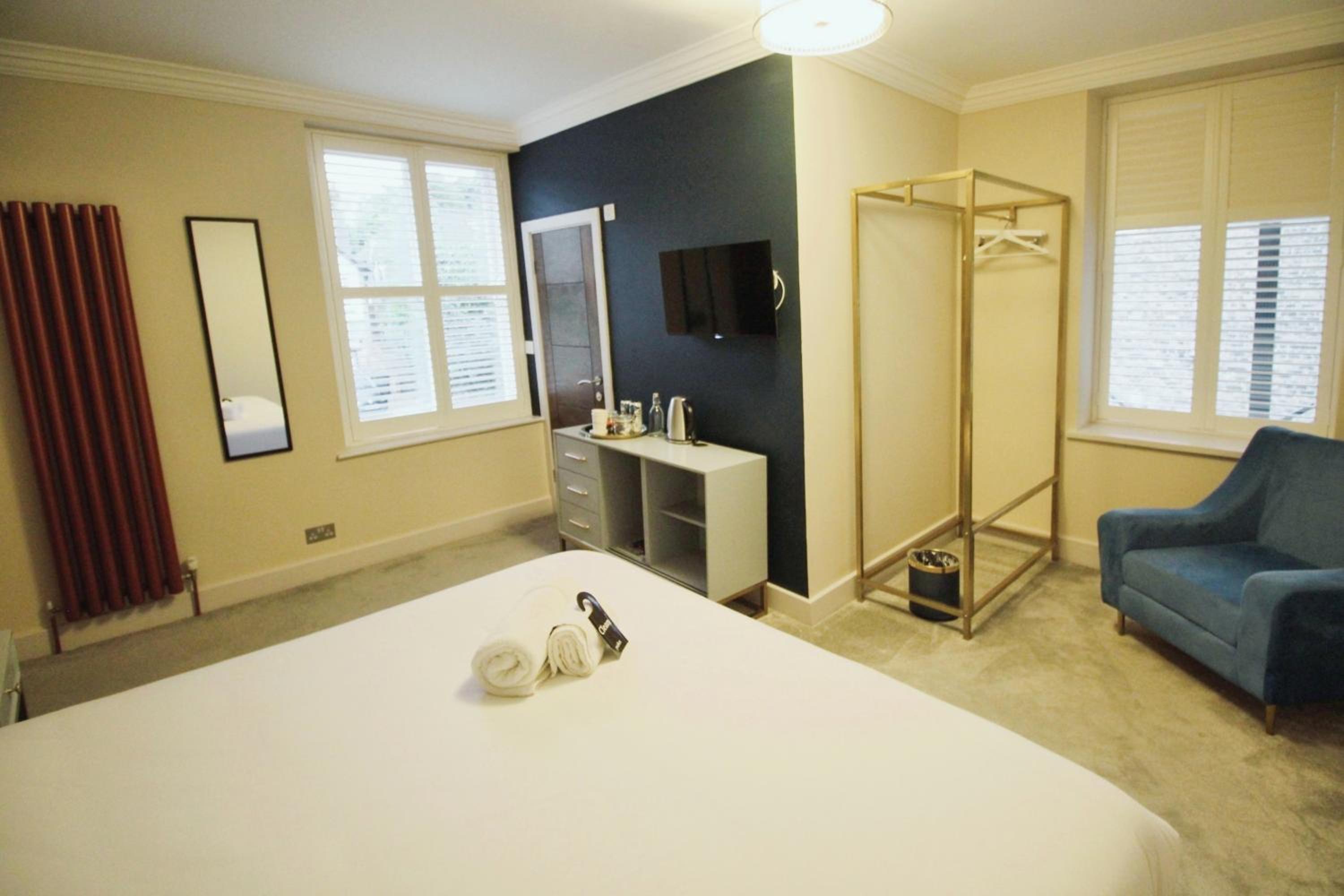 Deluxe King Room