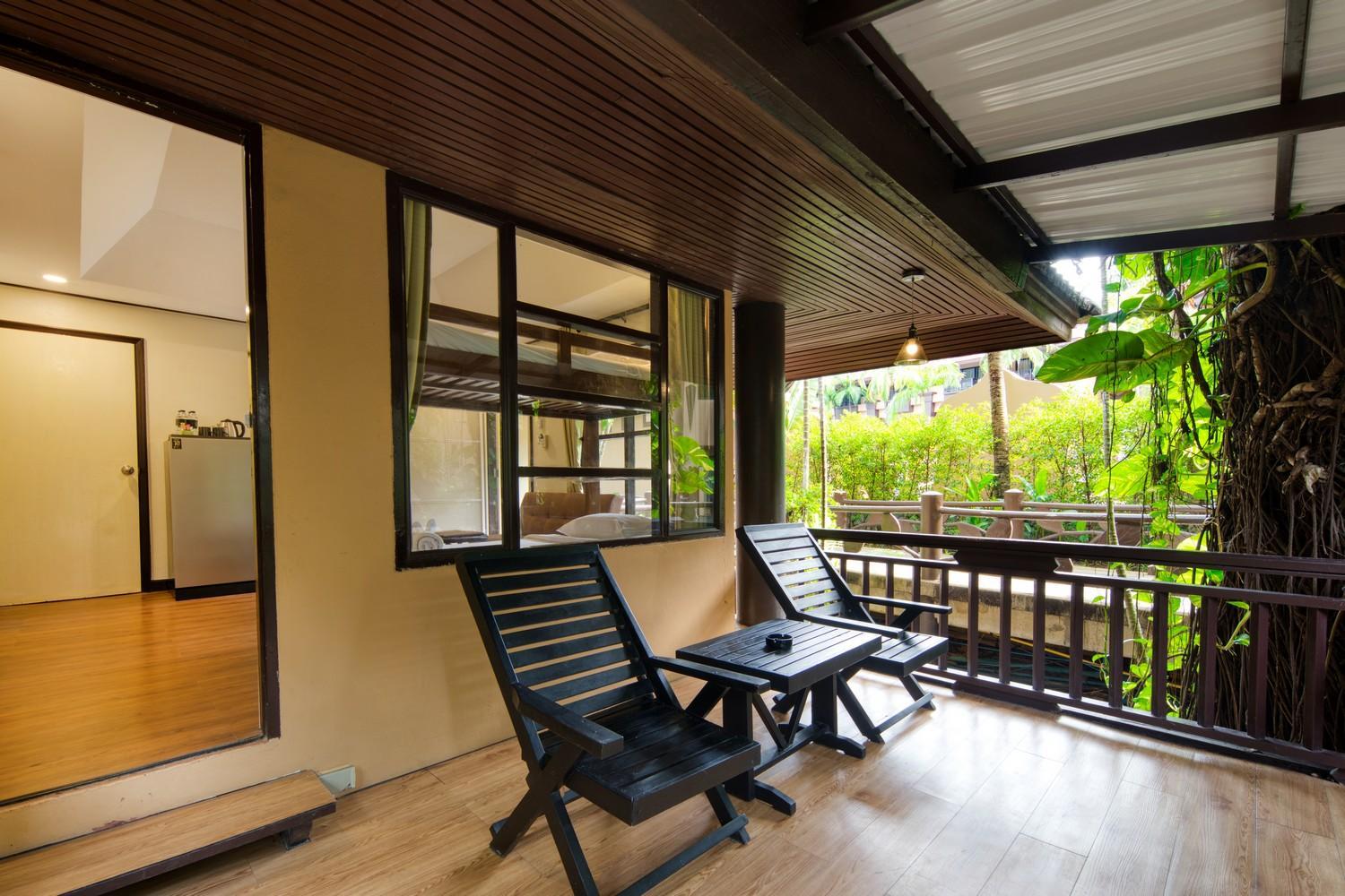 Family Room with Balcony - Photo 2