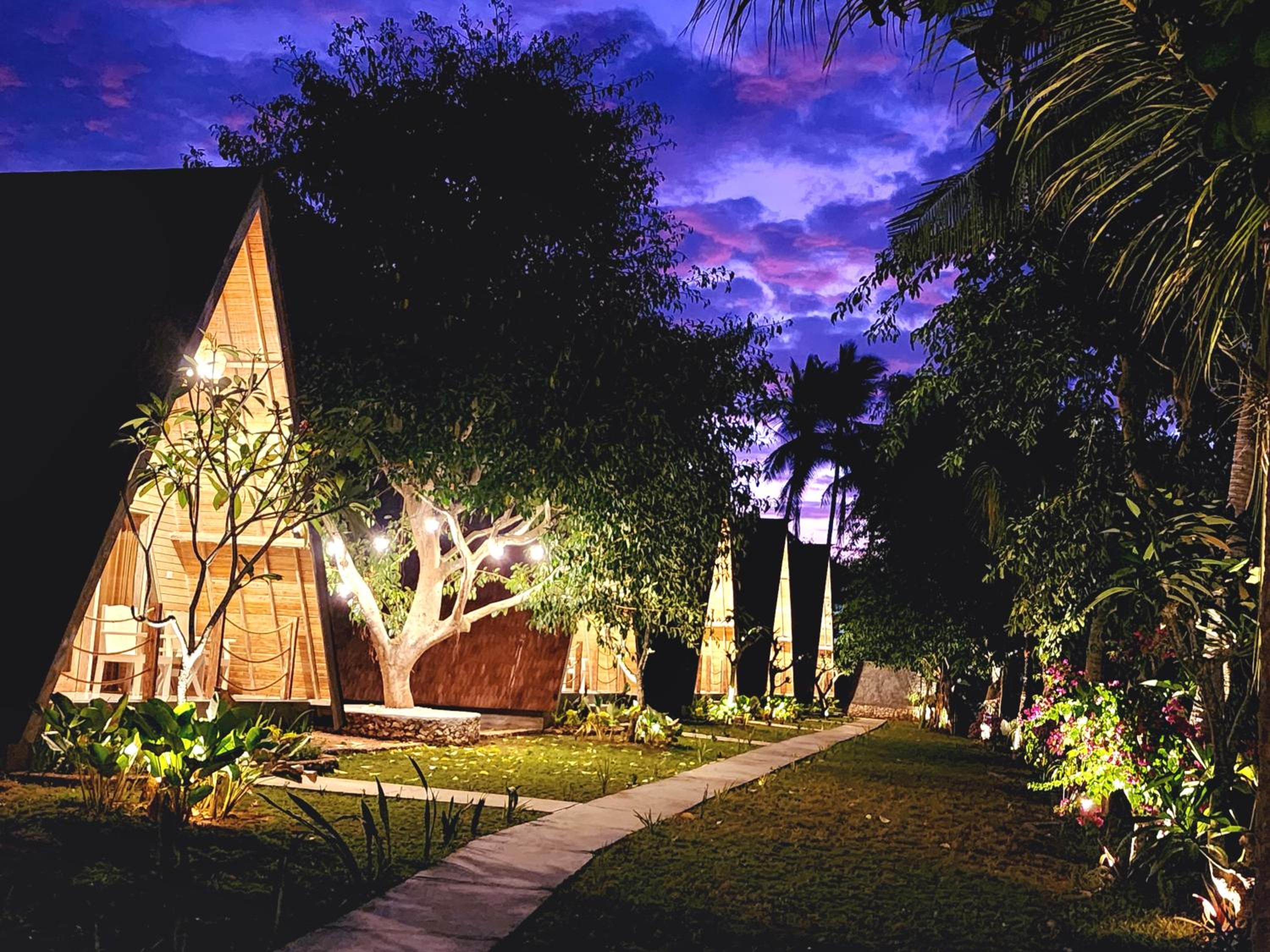 Deluxe Bungalow with Sea View - Photo 8