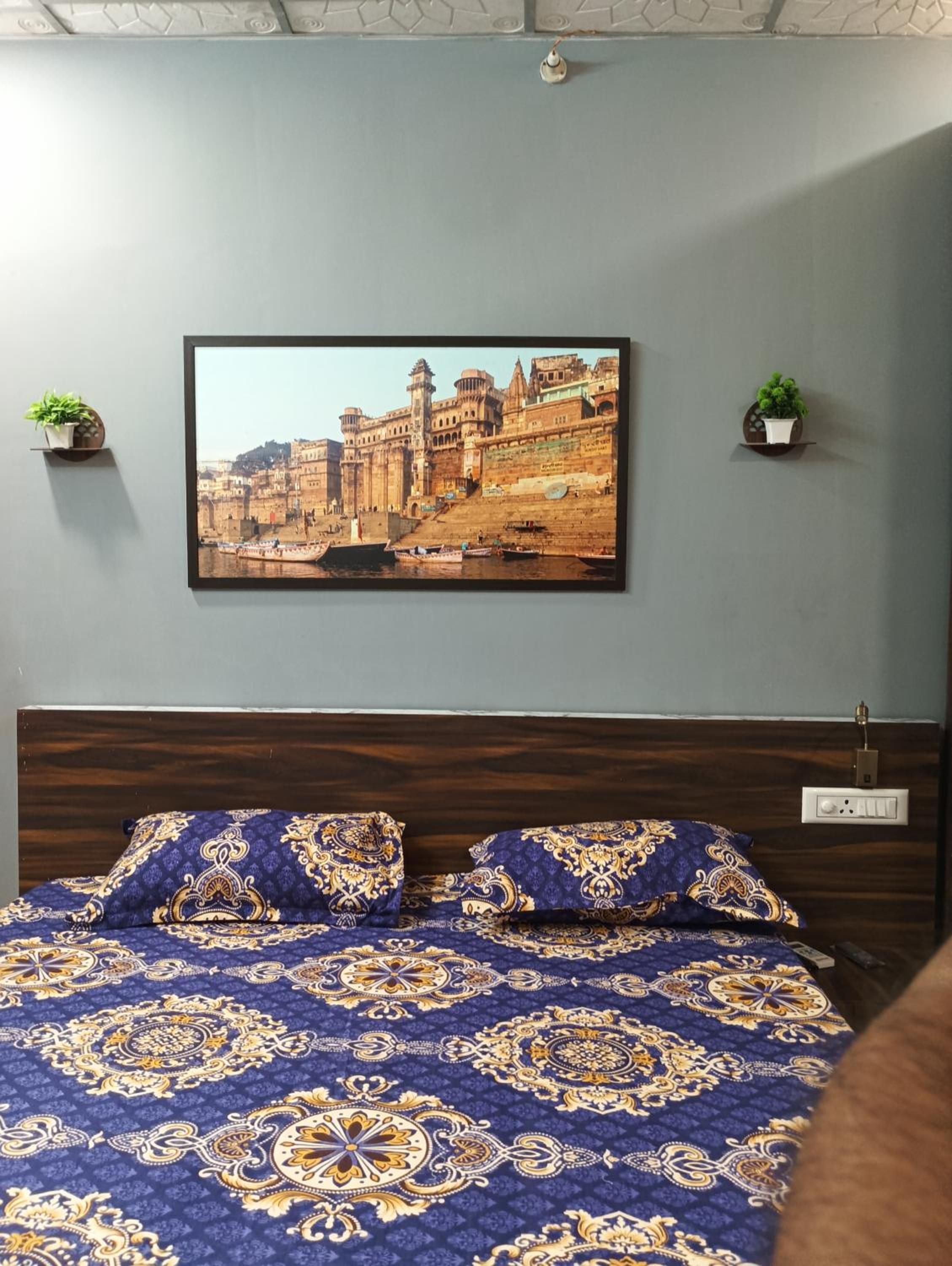 Double or Twin Room with Private Bathroom