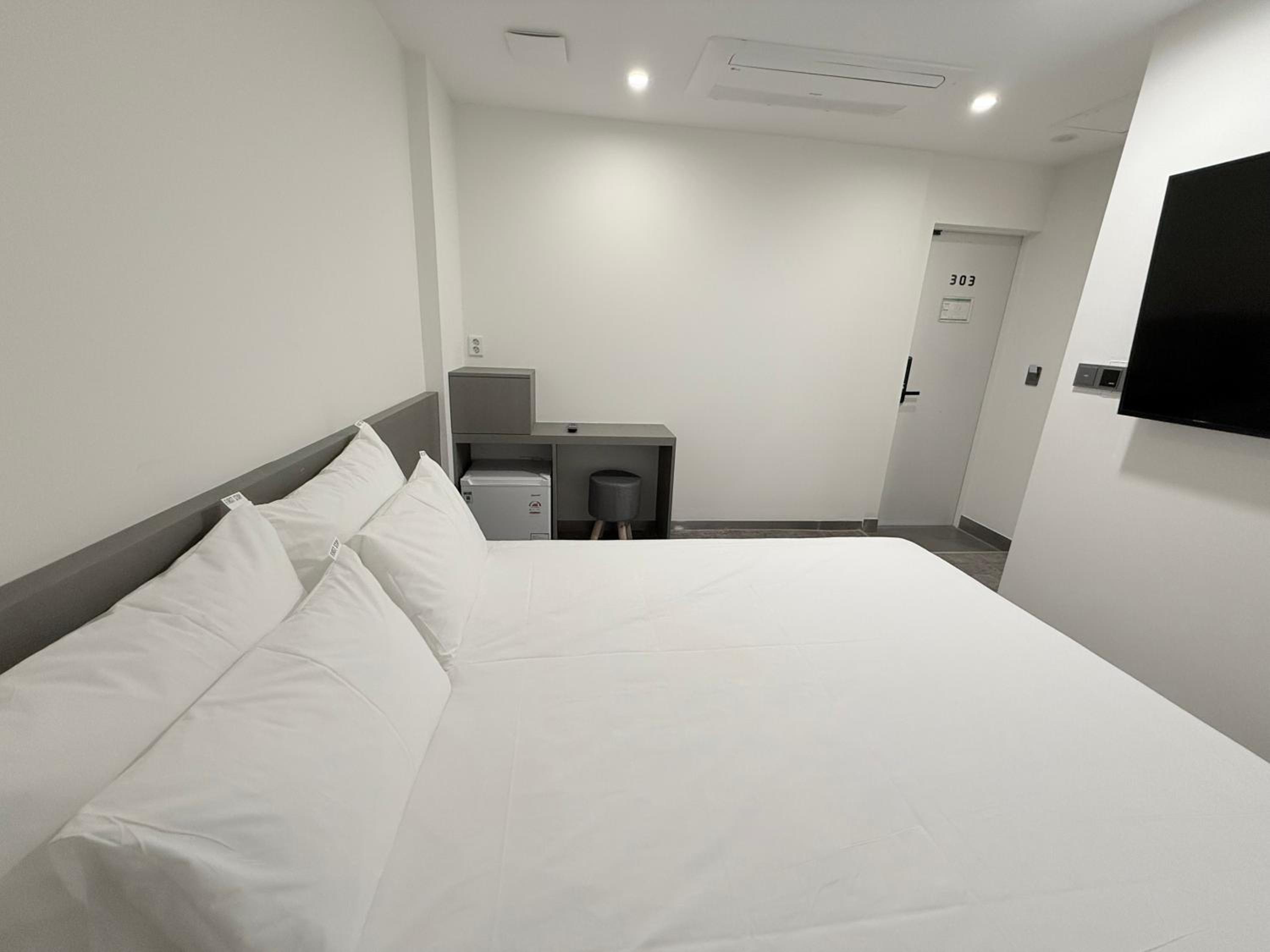 Superior Double Room - Photo 12