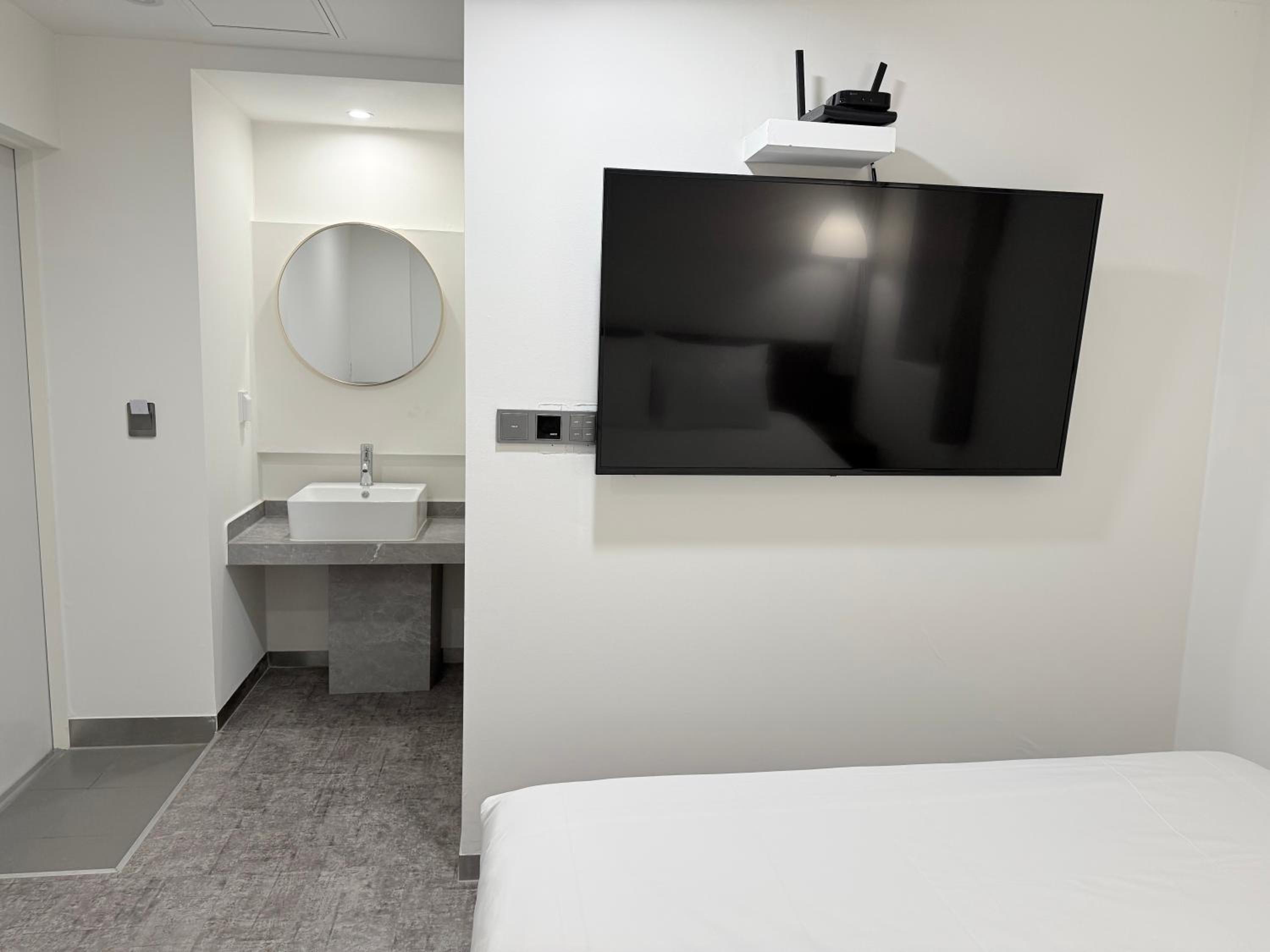 Superior Double Room - Photo 11