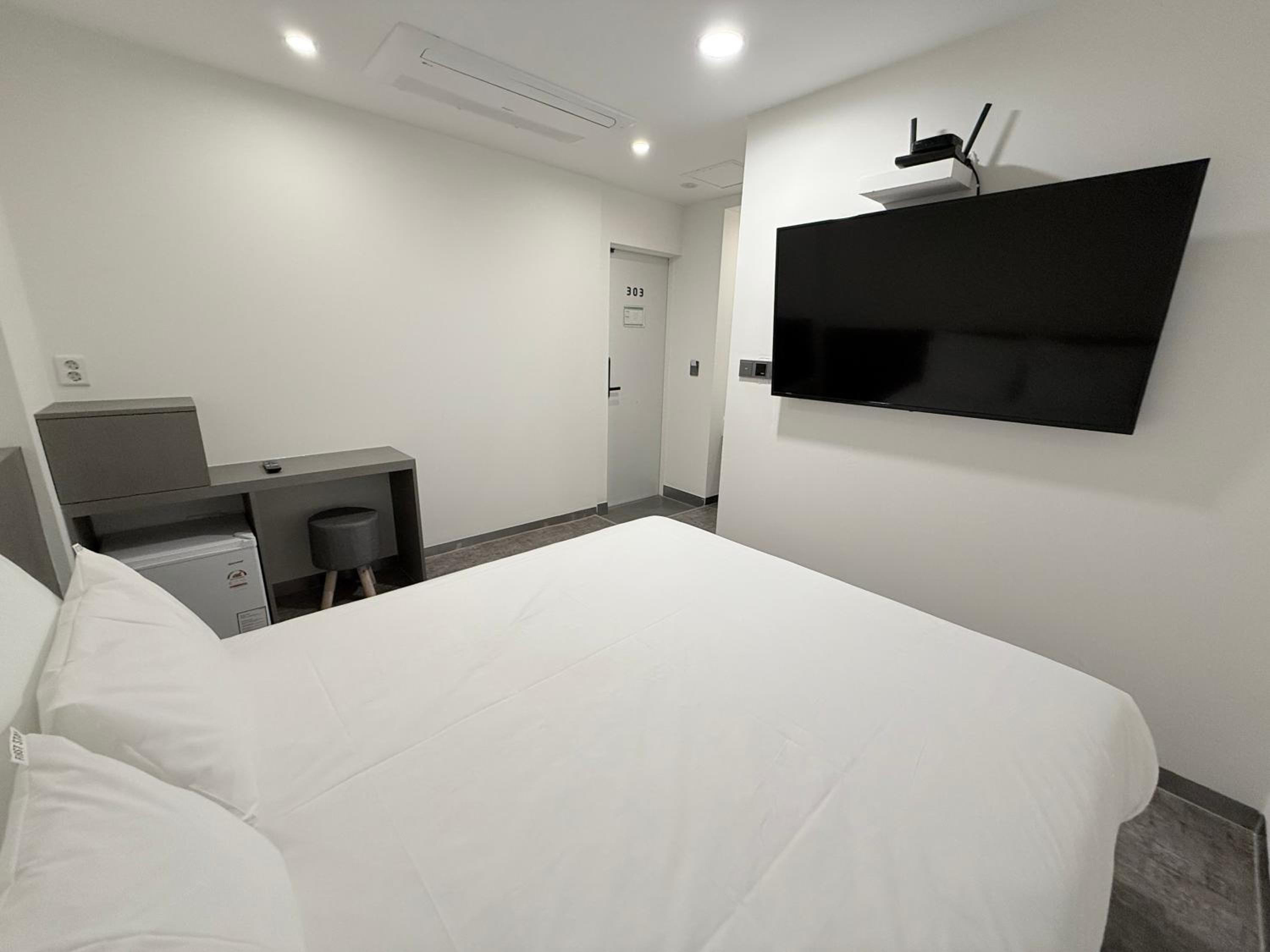 Superior Double Room - Photo 10