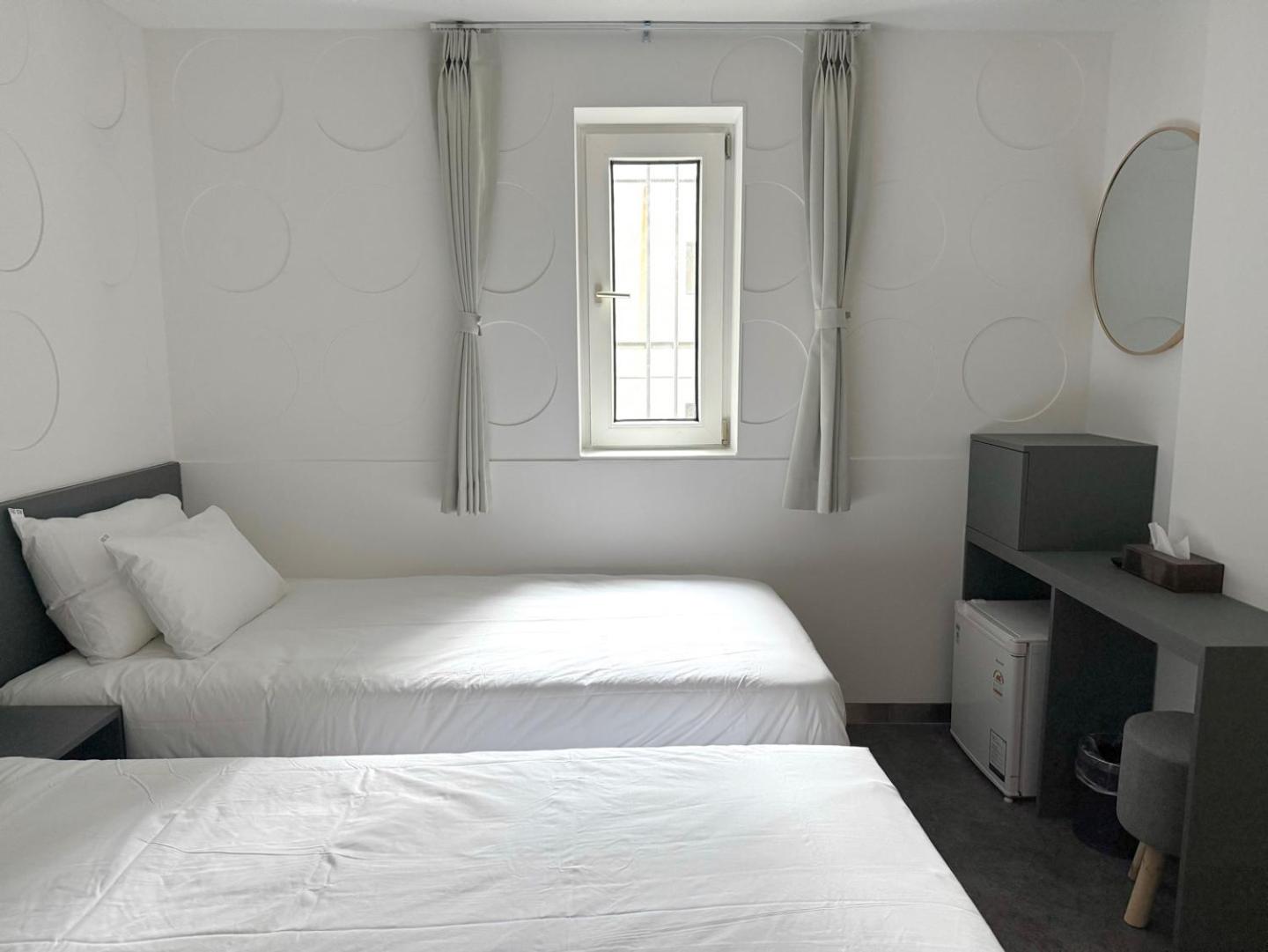 Superior Twin Room - Photo 6