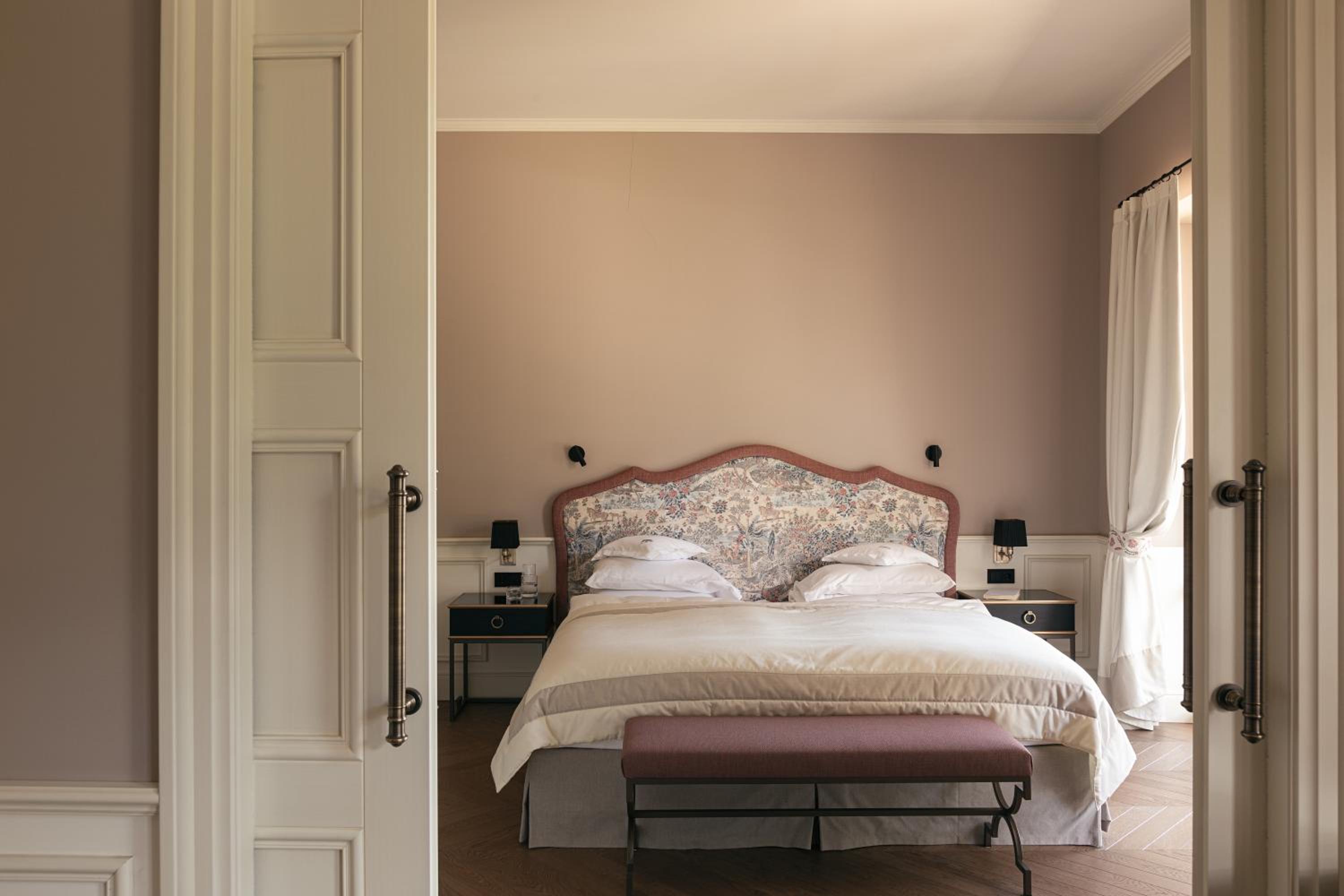 Suite - Photo 2