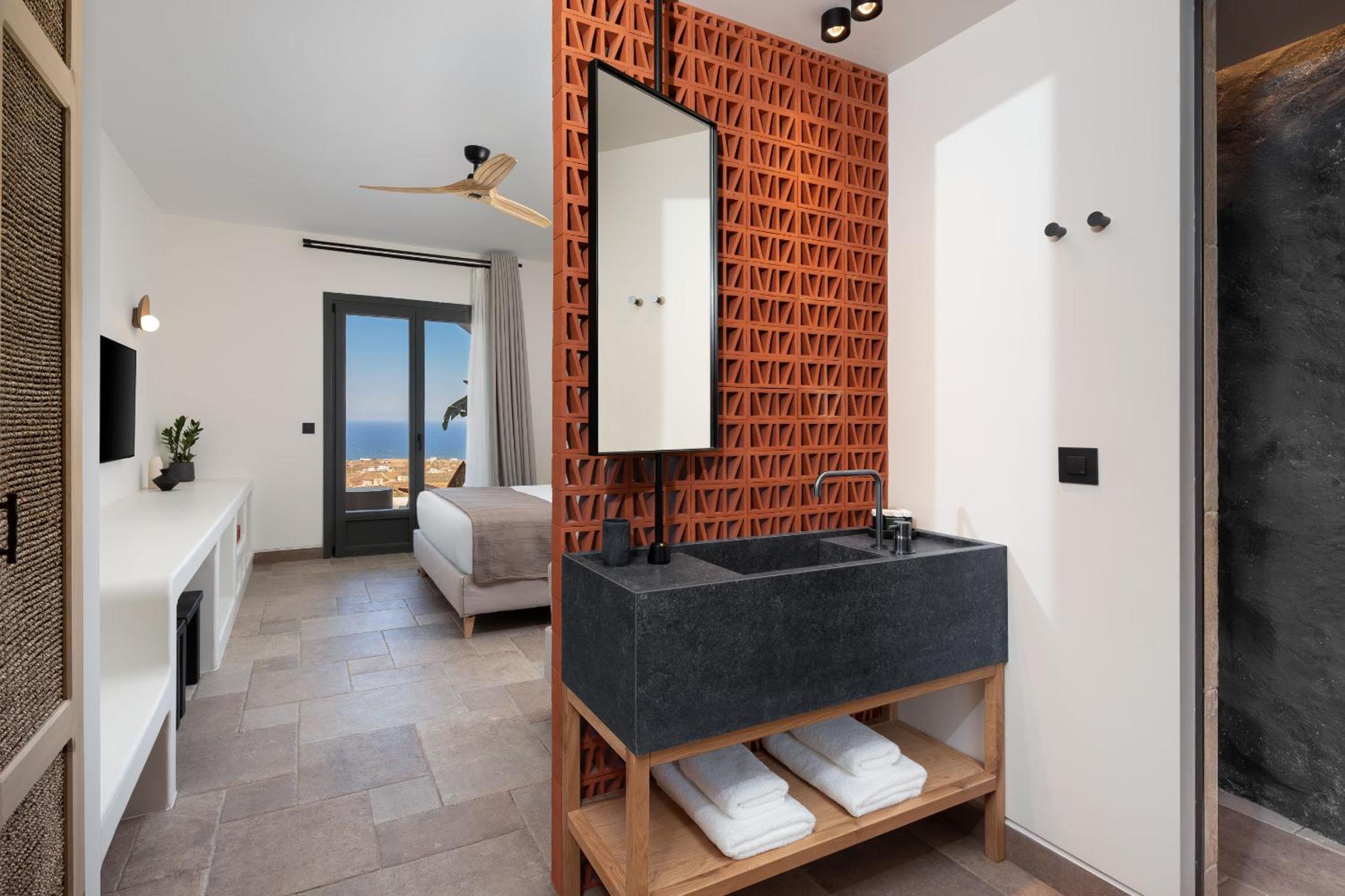 Exclusive room with outdoor private jetted tub and sea view