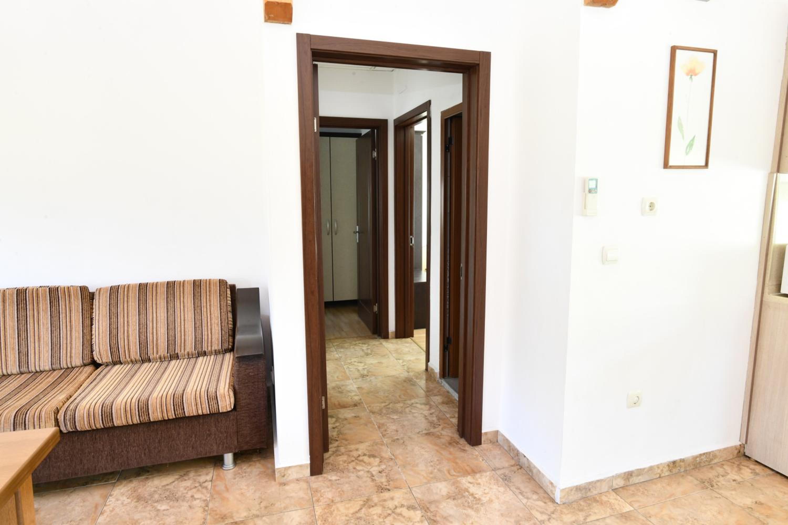 Villa 4 Adults - Photo 6