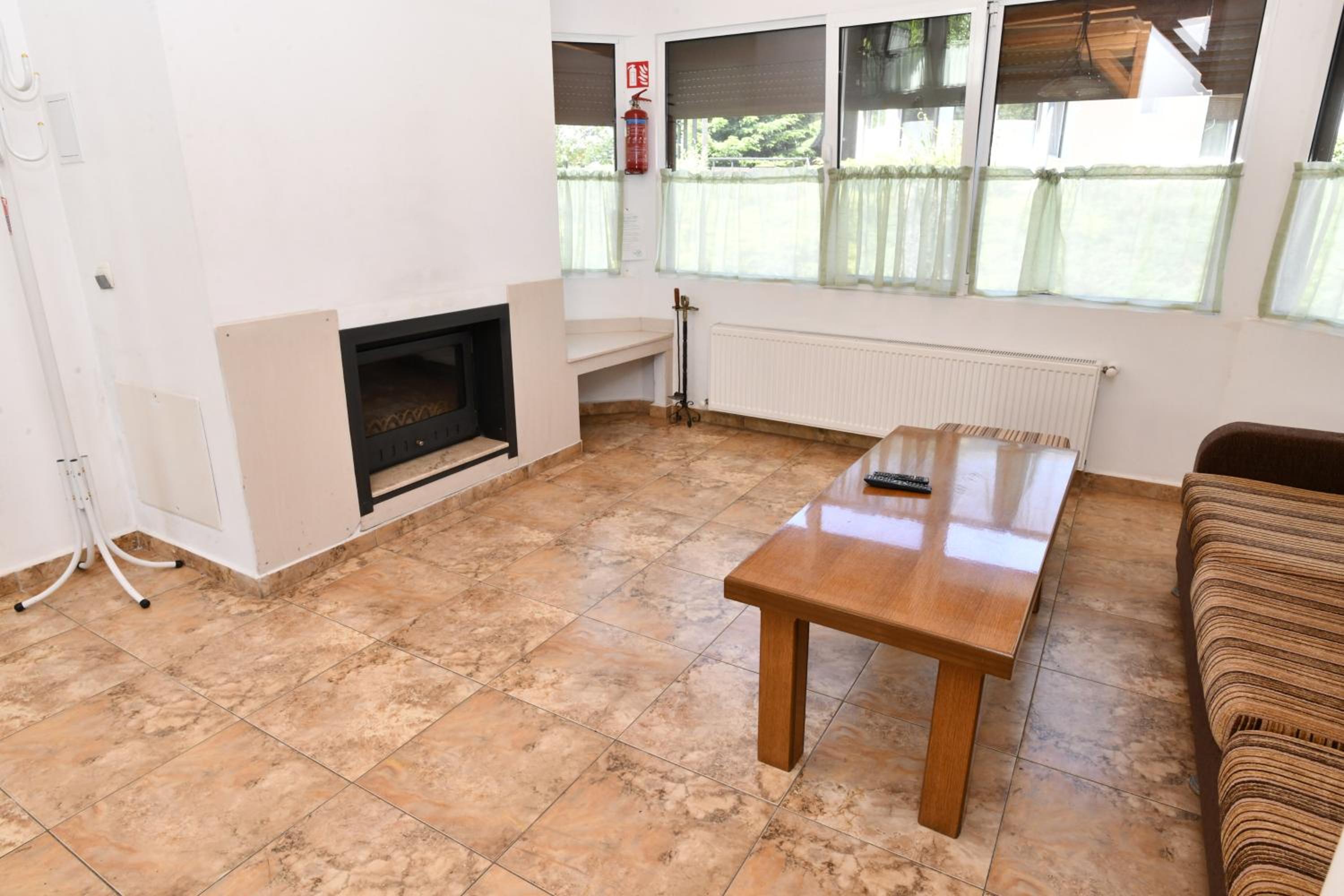 Villa 4 Adults - Photo 1