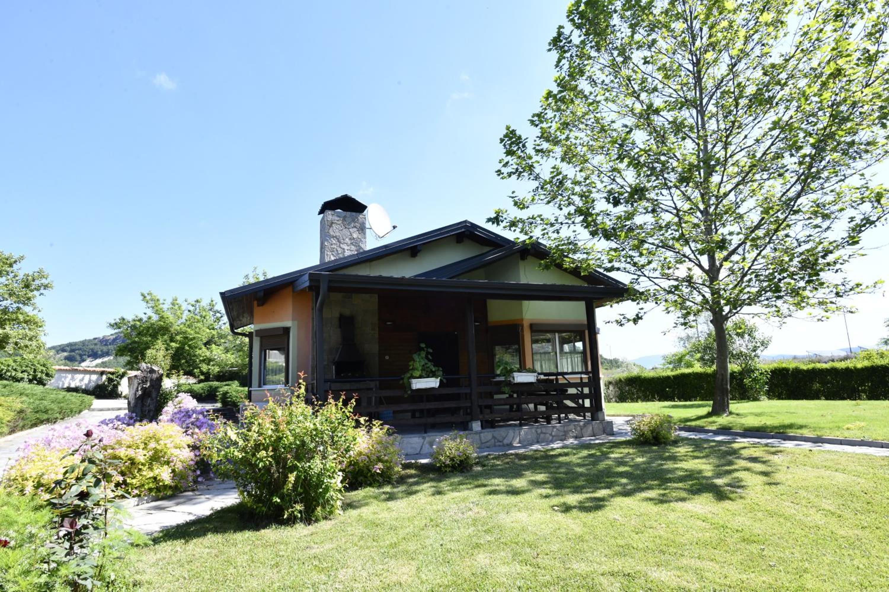 Villa 4 Adults - Photo 2