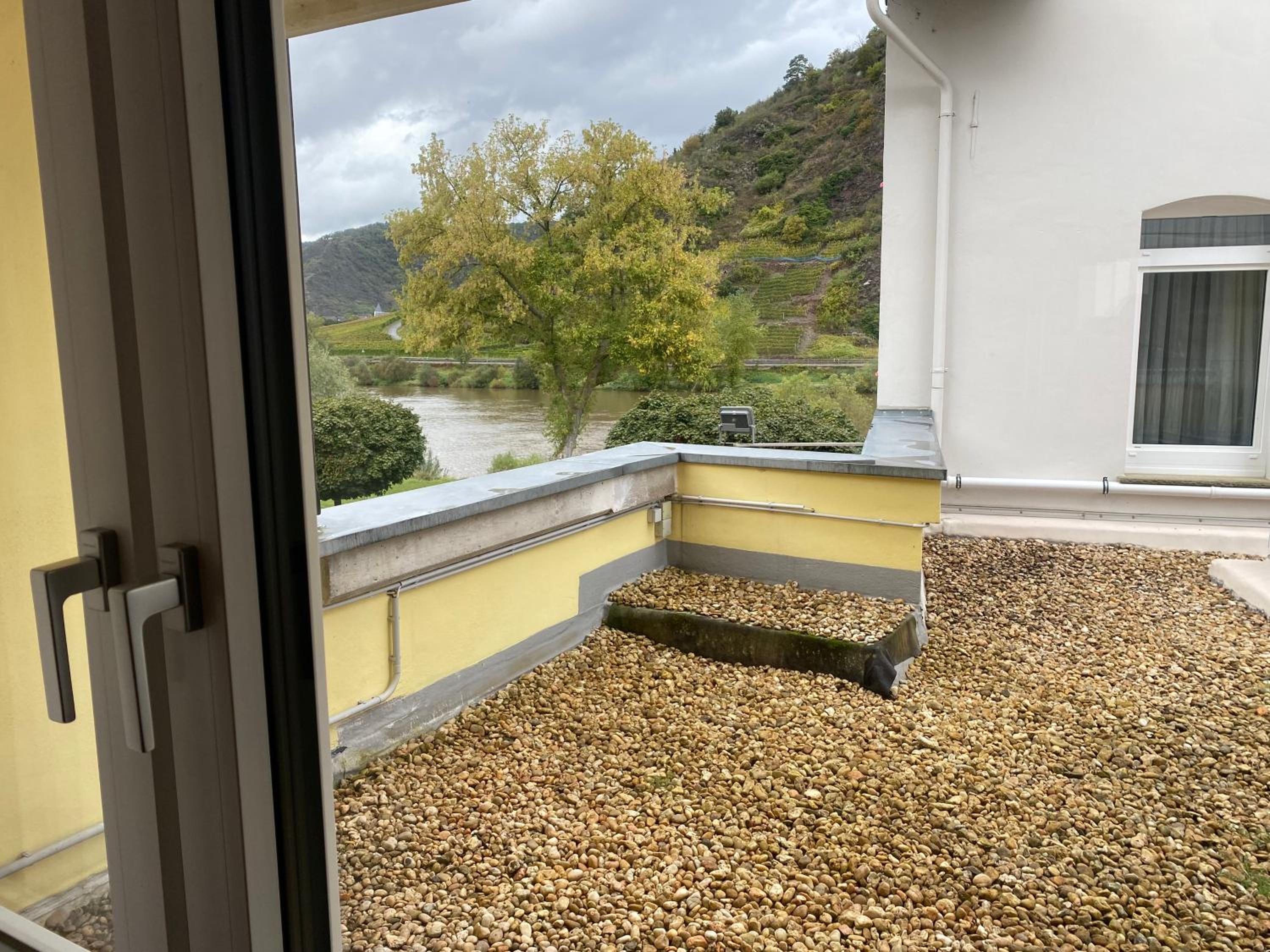 Double Room Without Balcony and Courtyard View