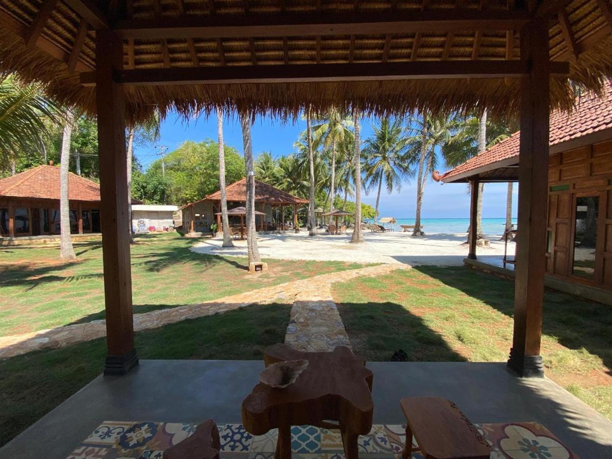 Deluxe Bungalow With Sea View photo 2