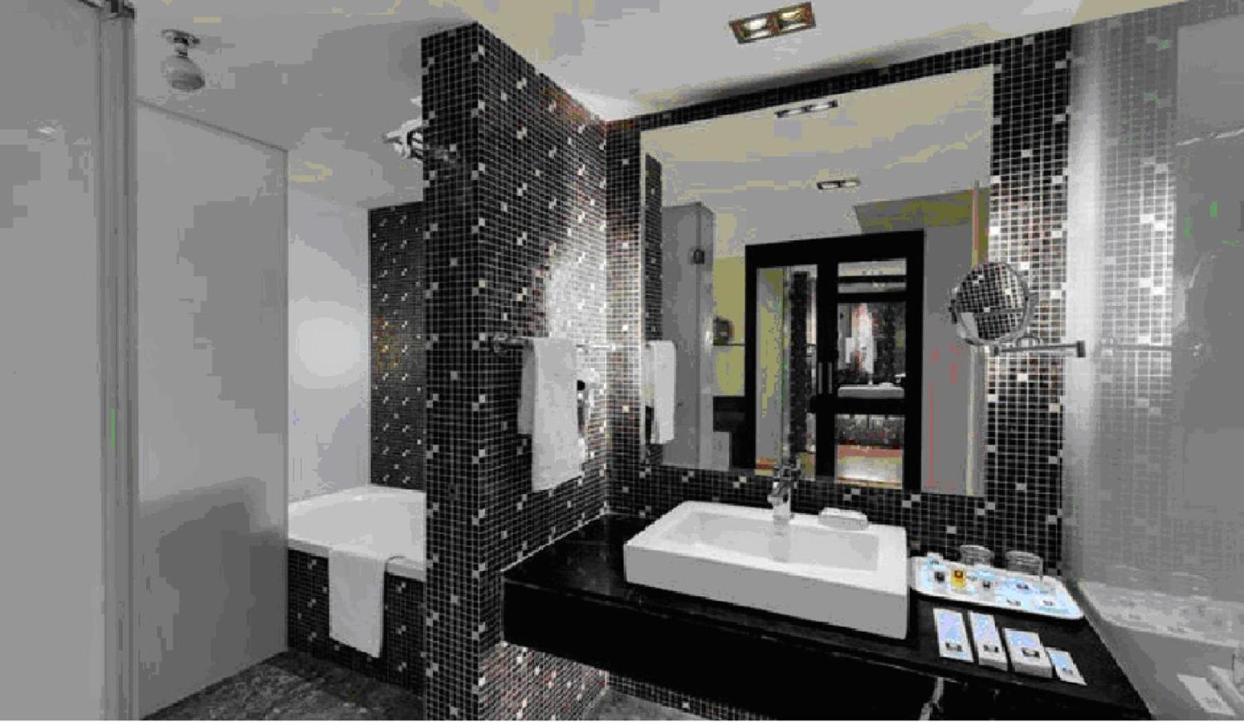 Luxury Suite photo 2