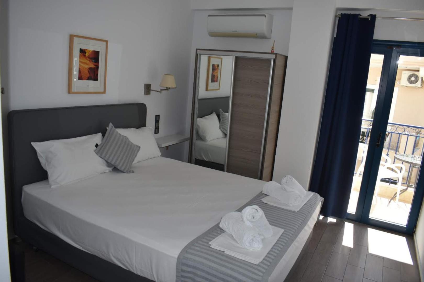 Classic Double Room - Photo 6