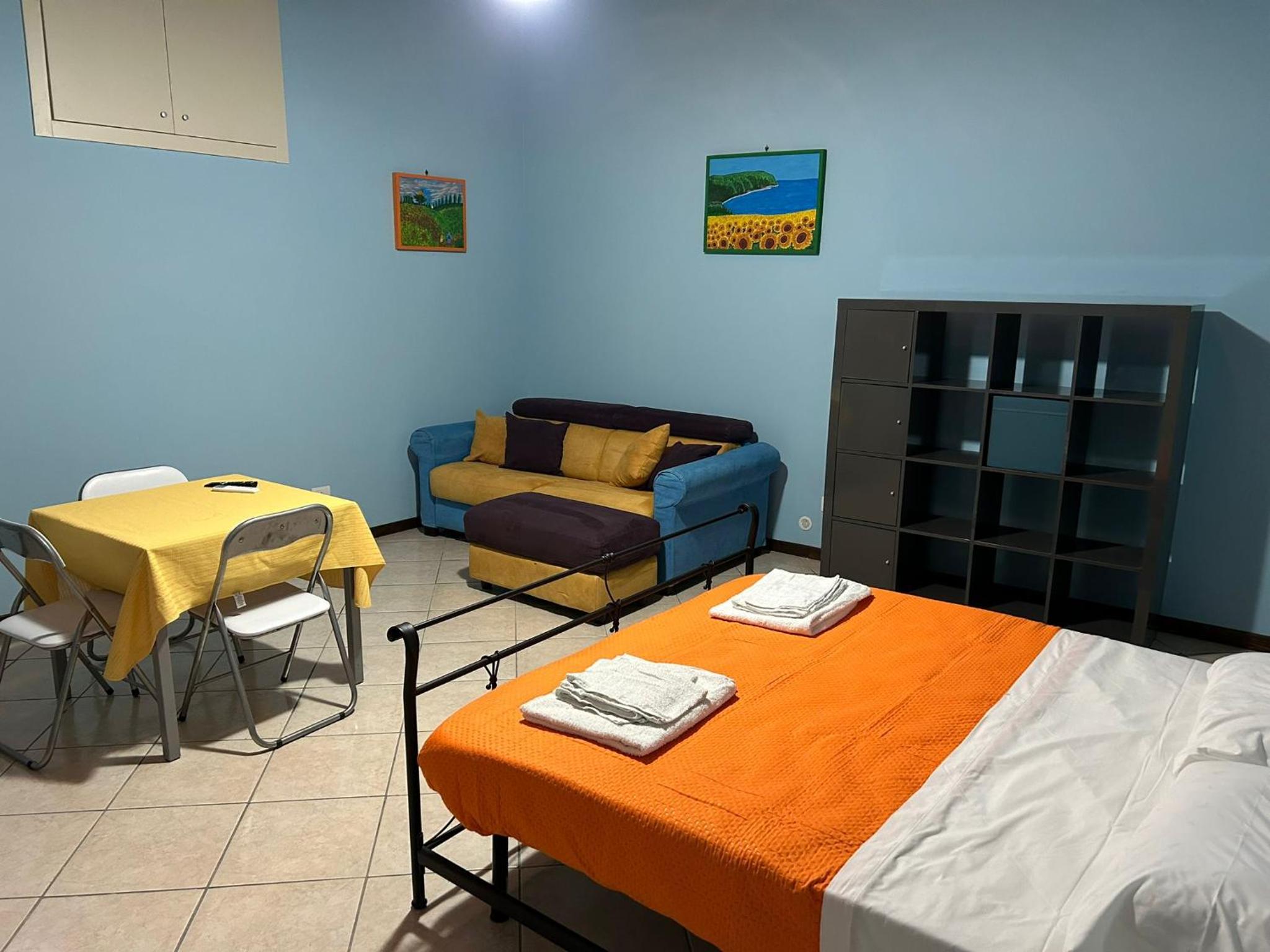One-Bedroom Apartment