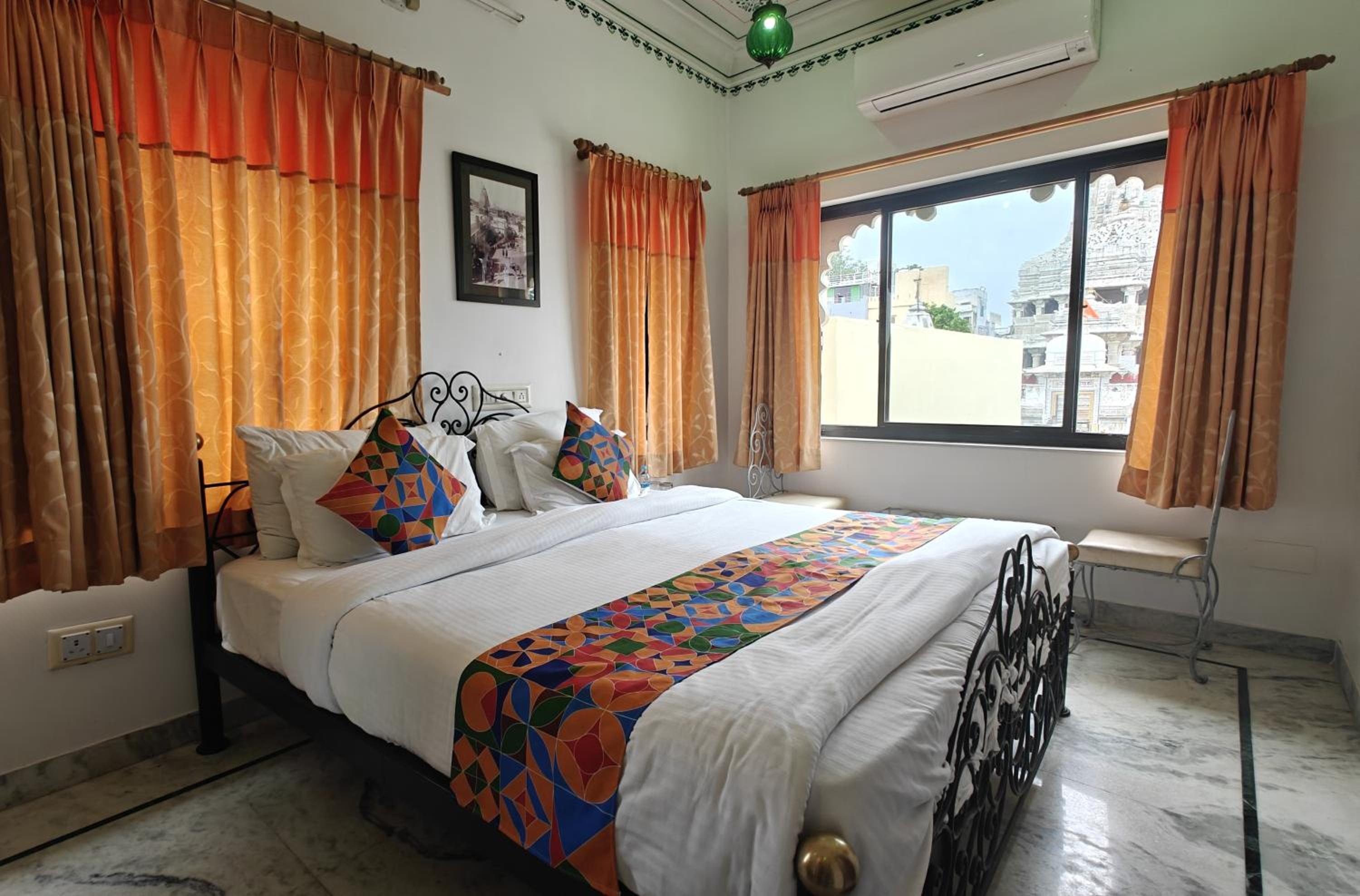 Deluxe Room - Photo 18