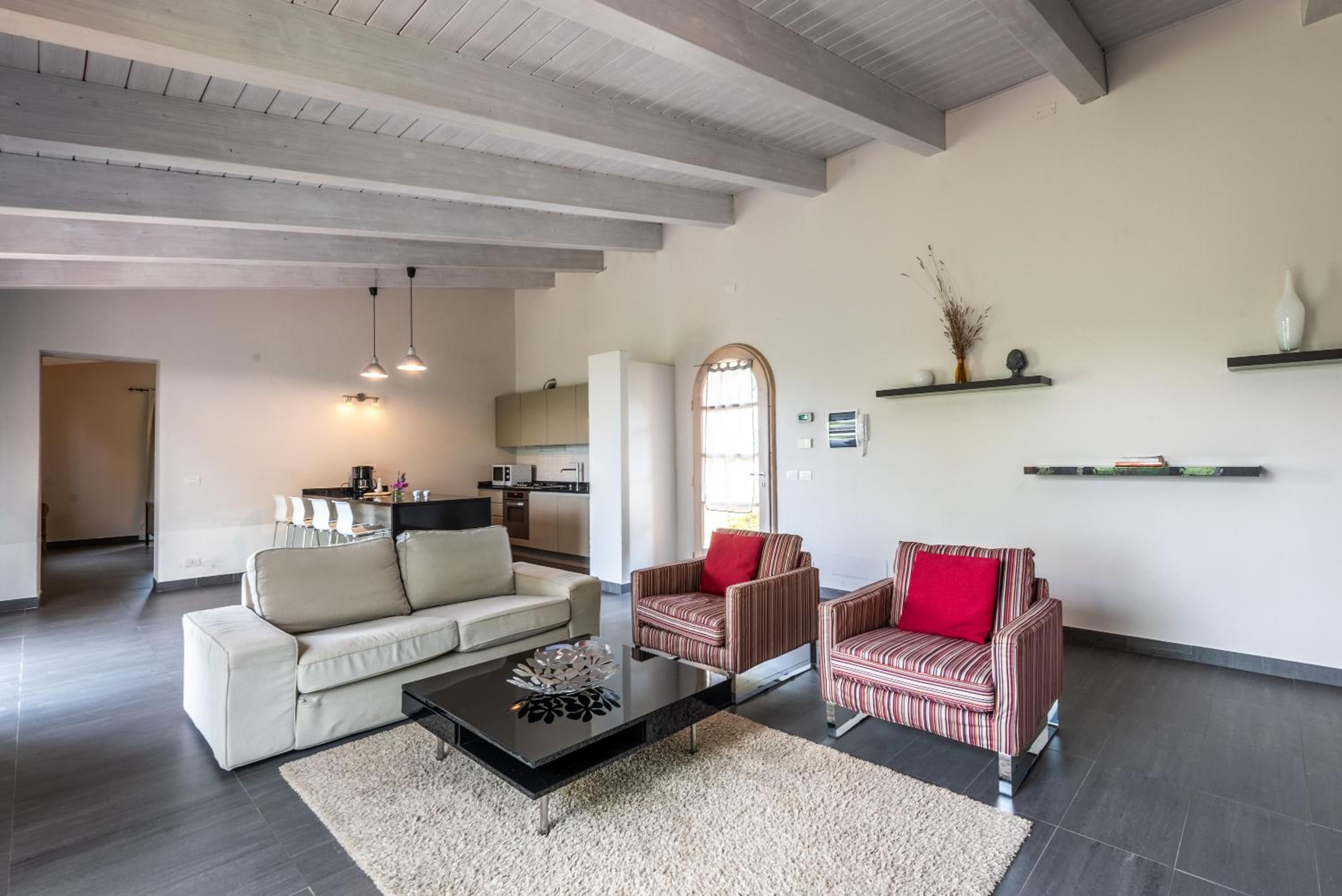 Villa photo 1