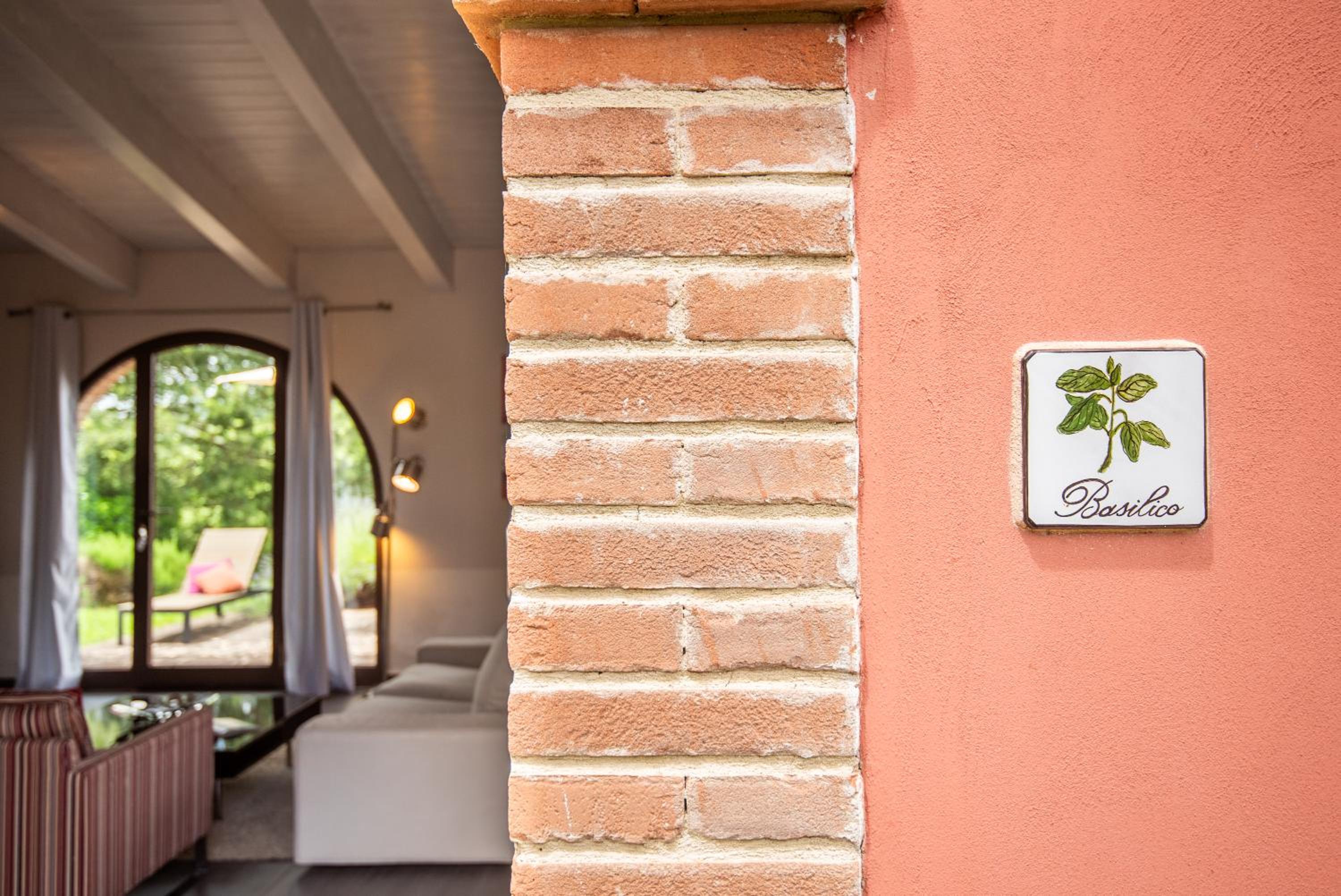Villa photo 2