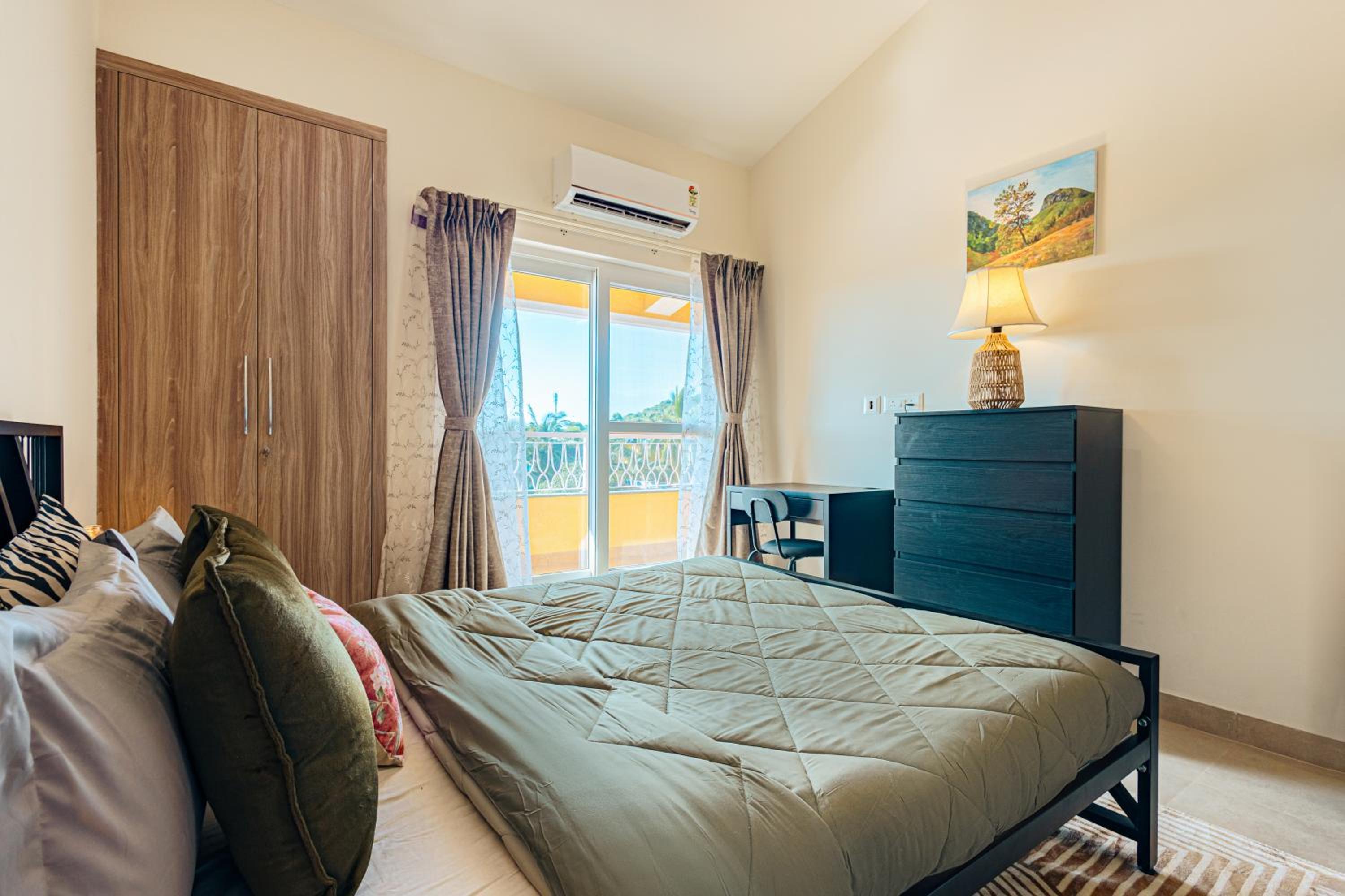 Two-Bedroom Apartment - Photo 29