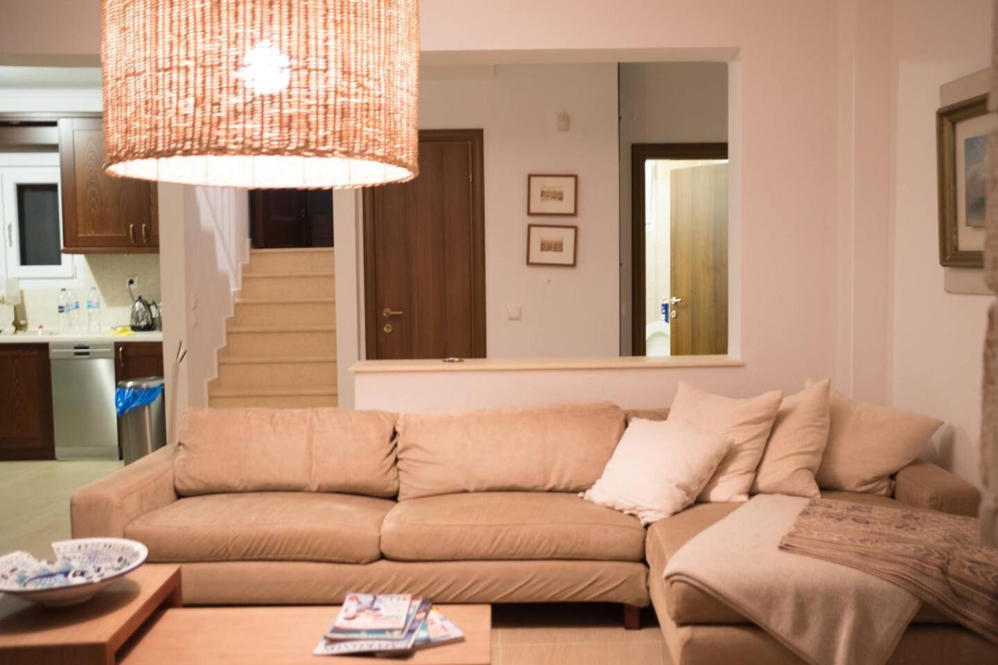 Three-Bedroom Villa photo 1