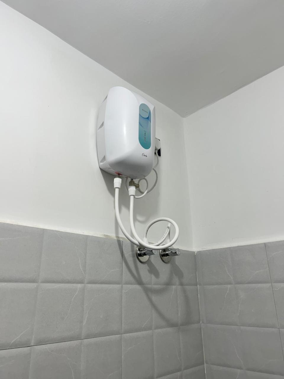 Double Room With Private Bathroom photo 2