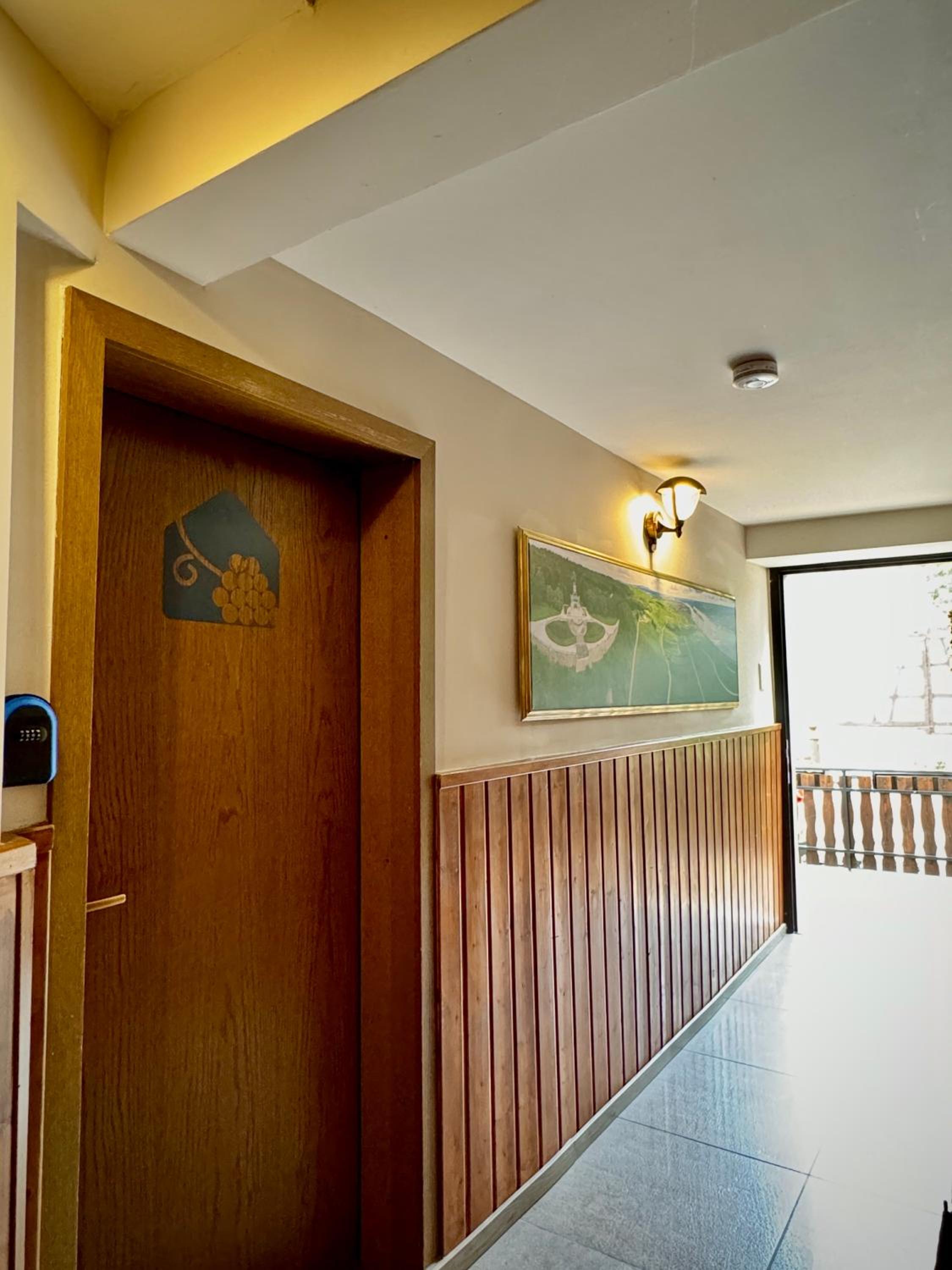 Standard Studio - Photo 12