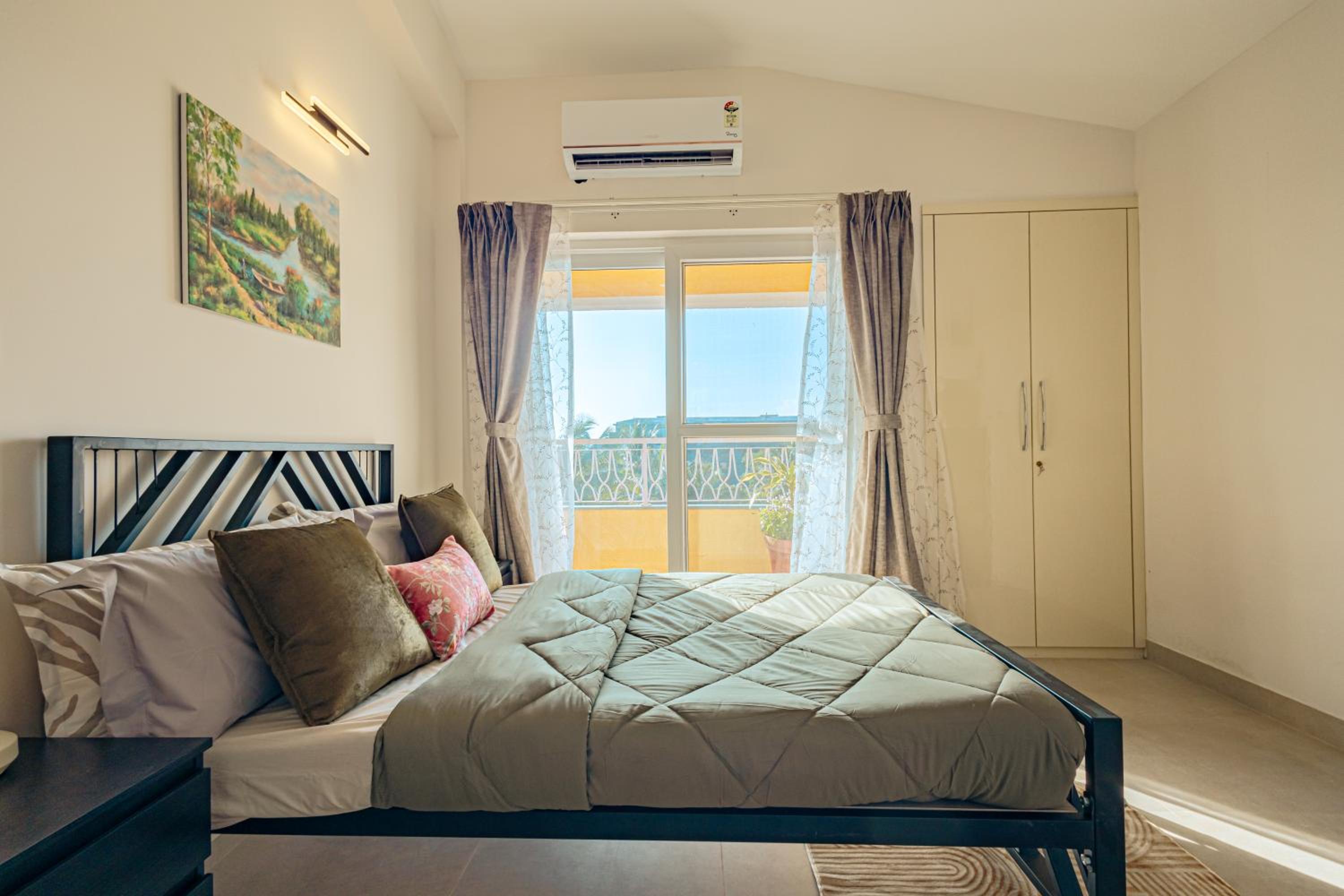 Two-Bedroom Apartment - Photo 16