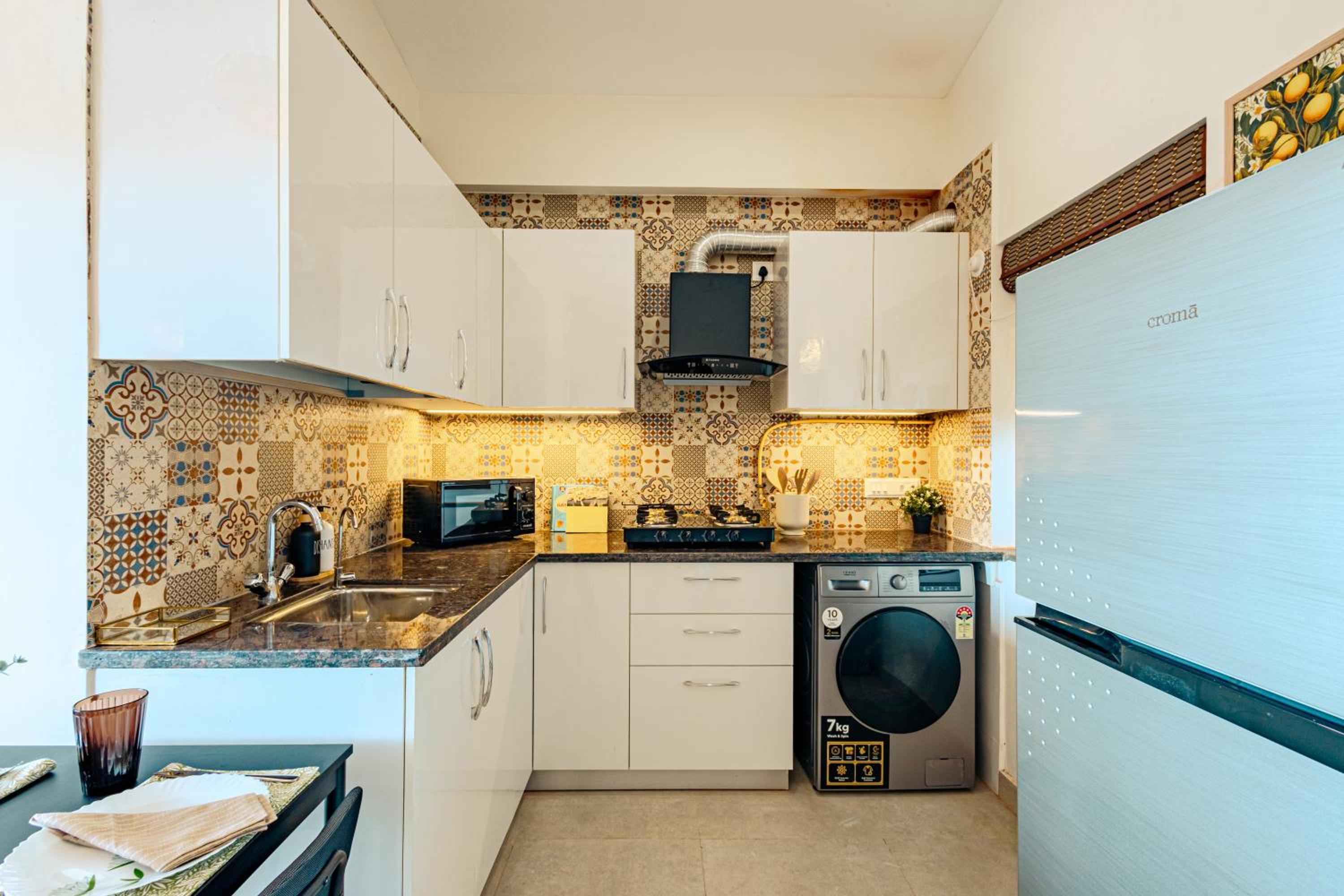 Two-Bedroom Apartment - Photo 11