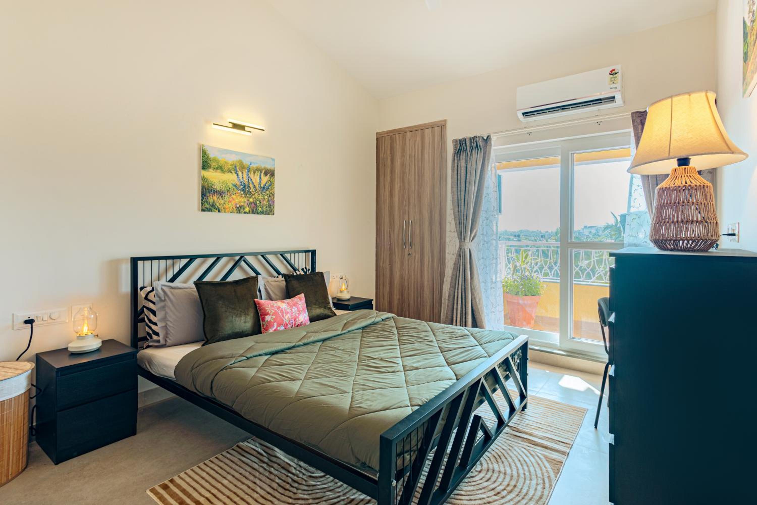 Two-Bedroom Apartment - Photo 30