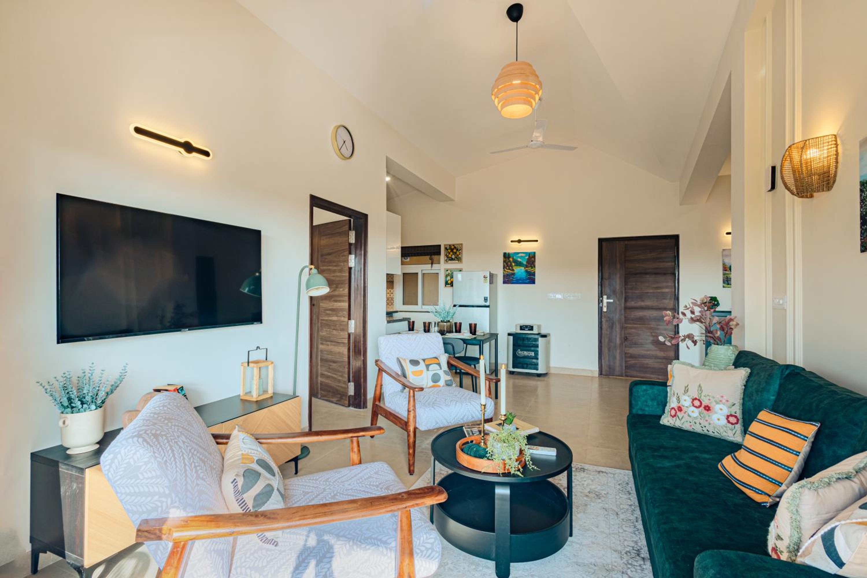 Two-Bedroom Apartment - Photo 45