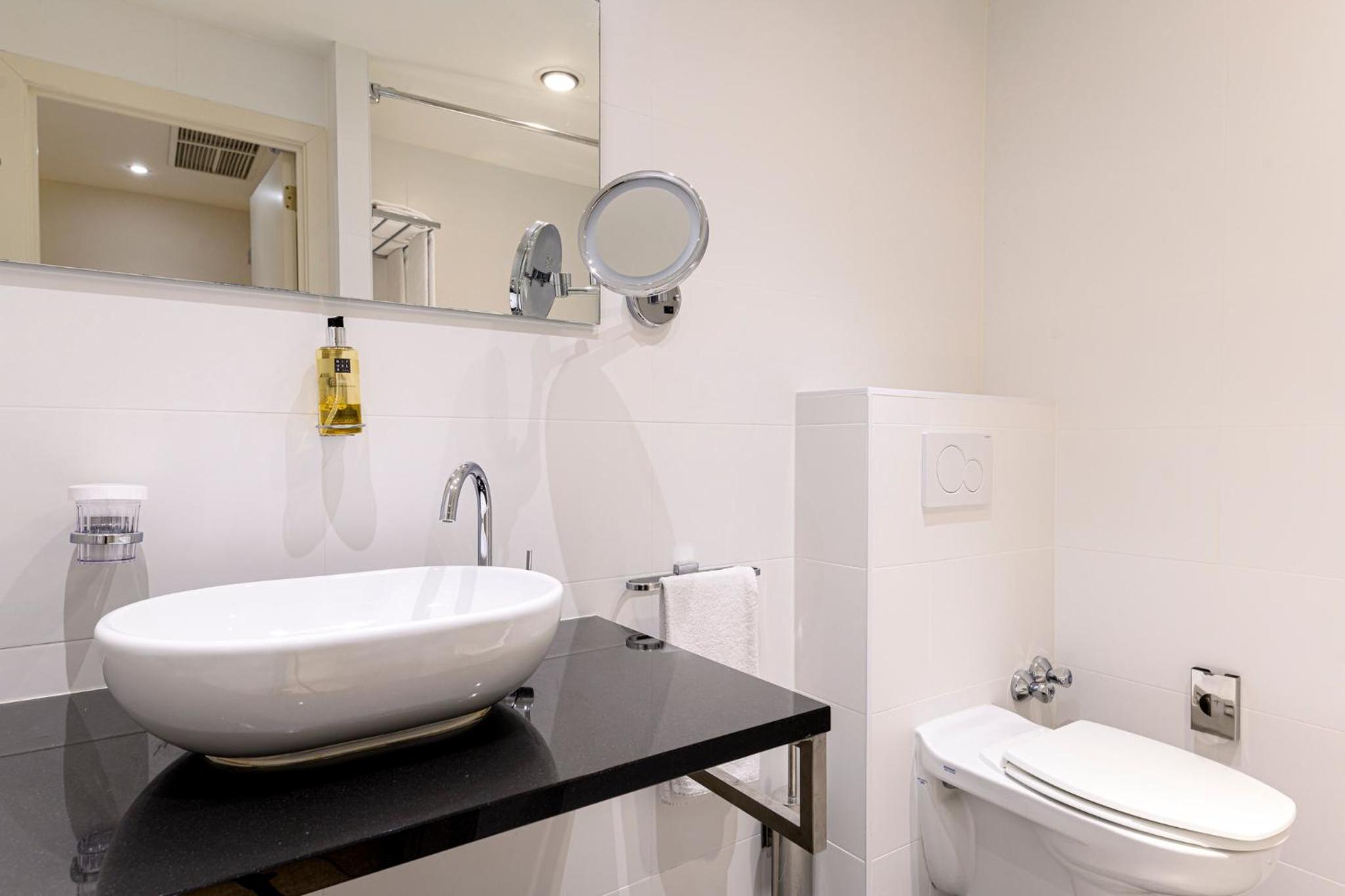 Standard King Room with Balcony and Bath
