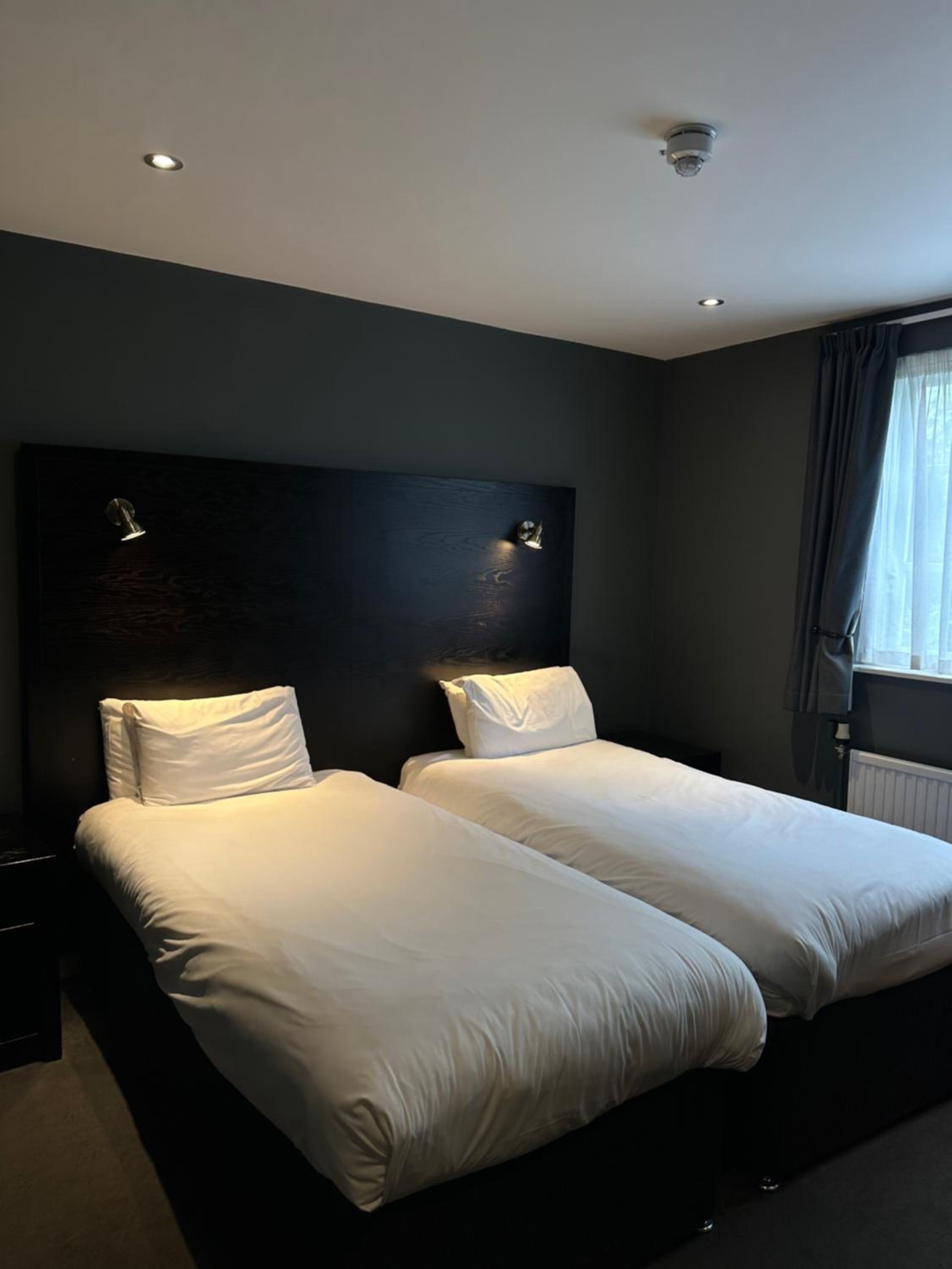 Signature Twin Room