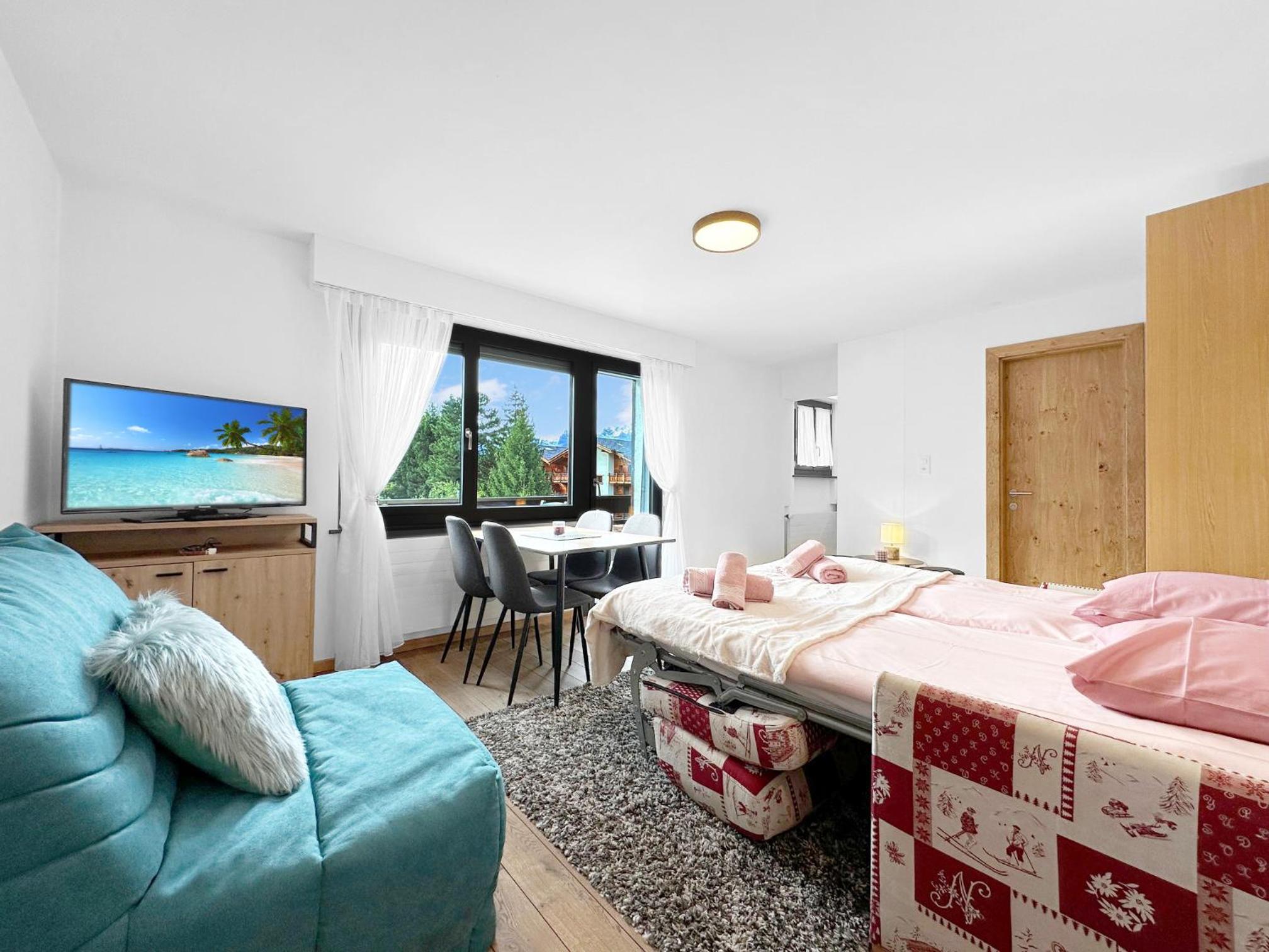 Apartment with View and Balcony photo 1