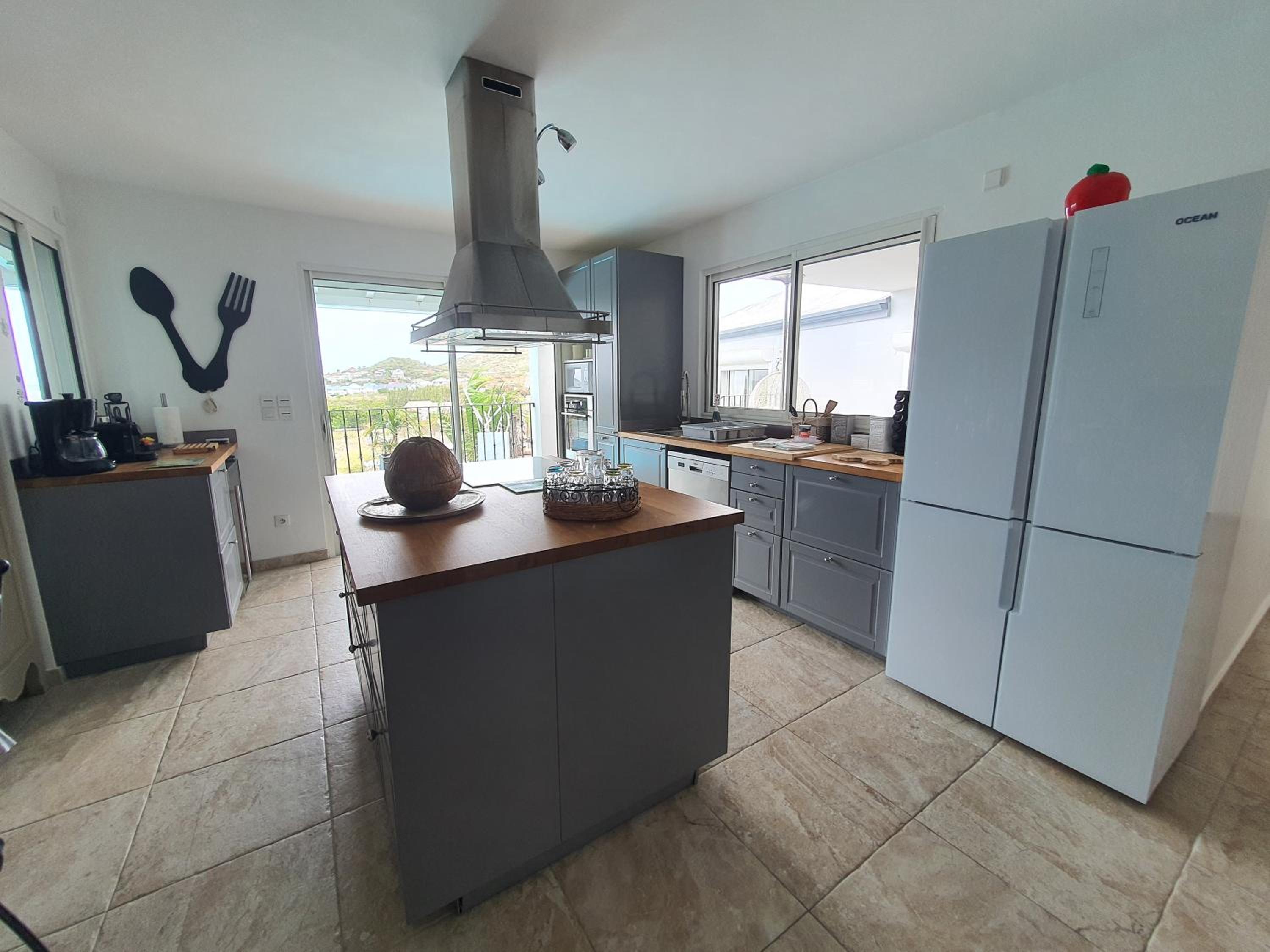 Villa photo 2