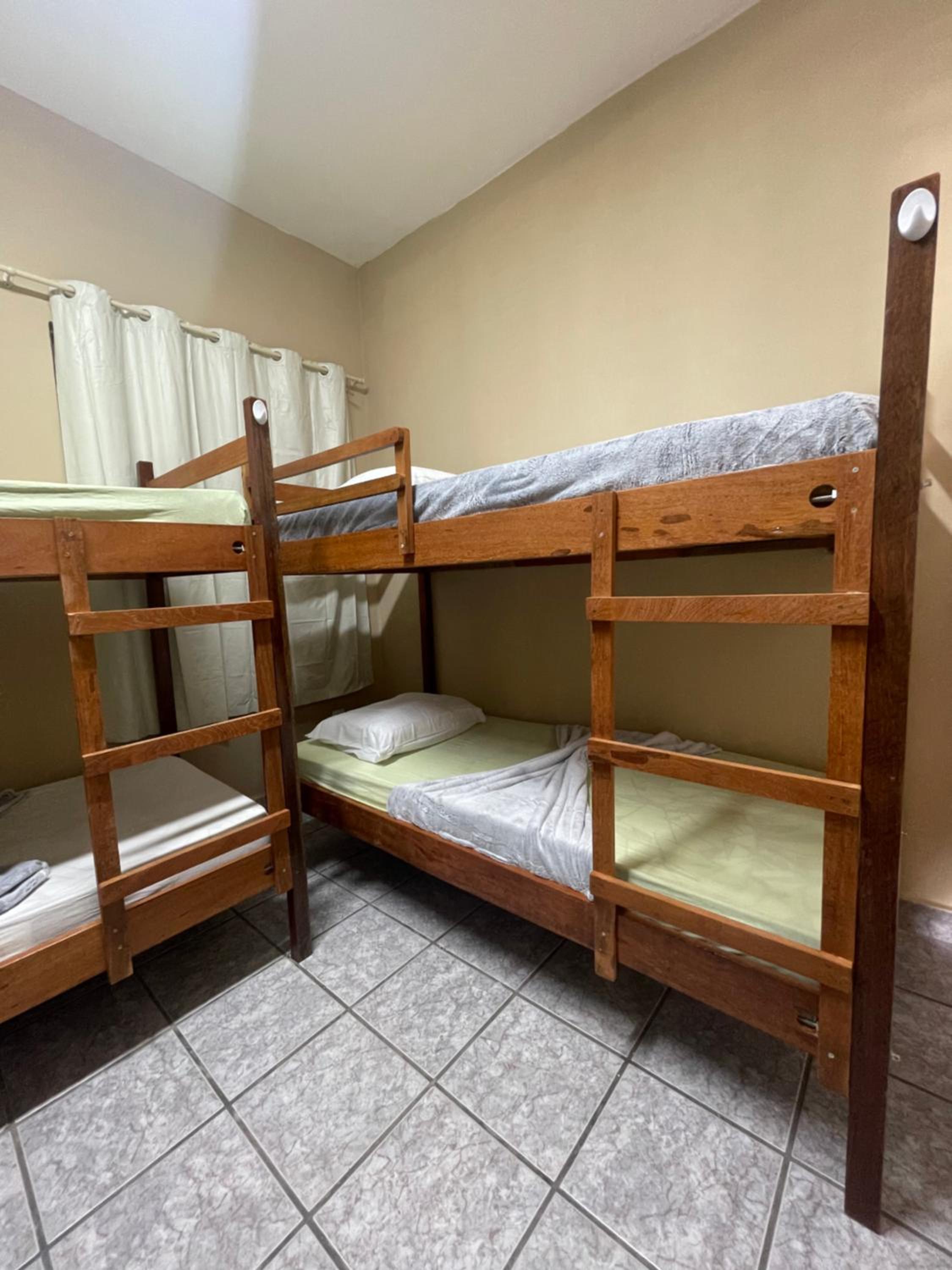 6-Bed Mixed Dormitory Room photo 1