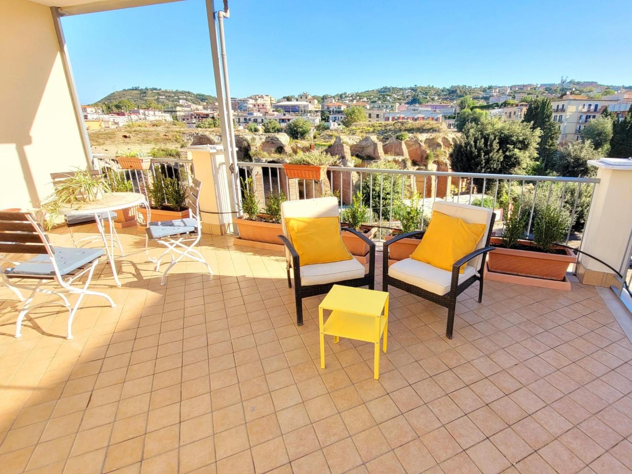 One-Bedroom Apartment with Terrace photo 3