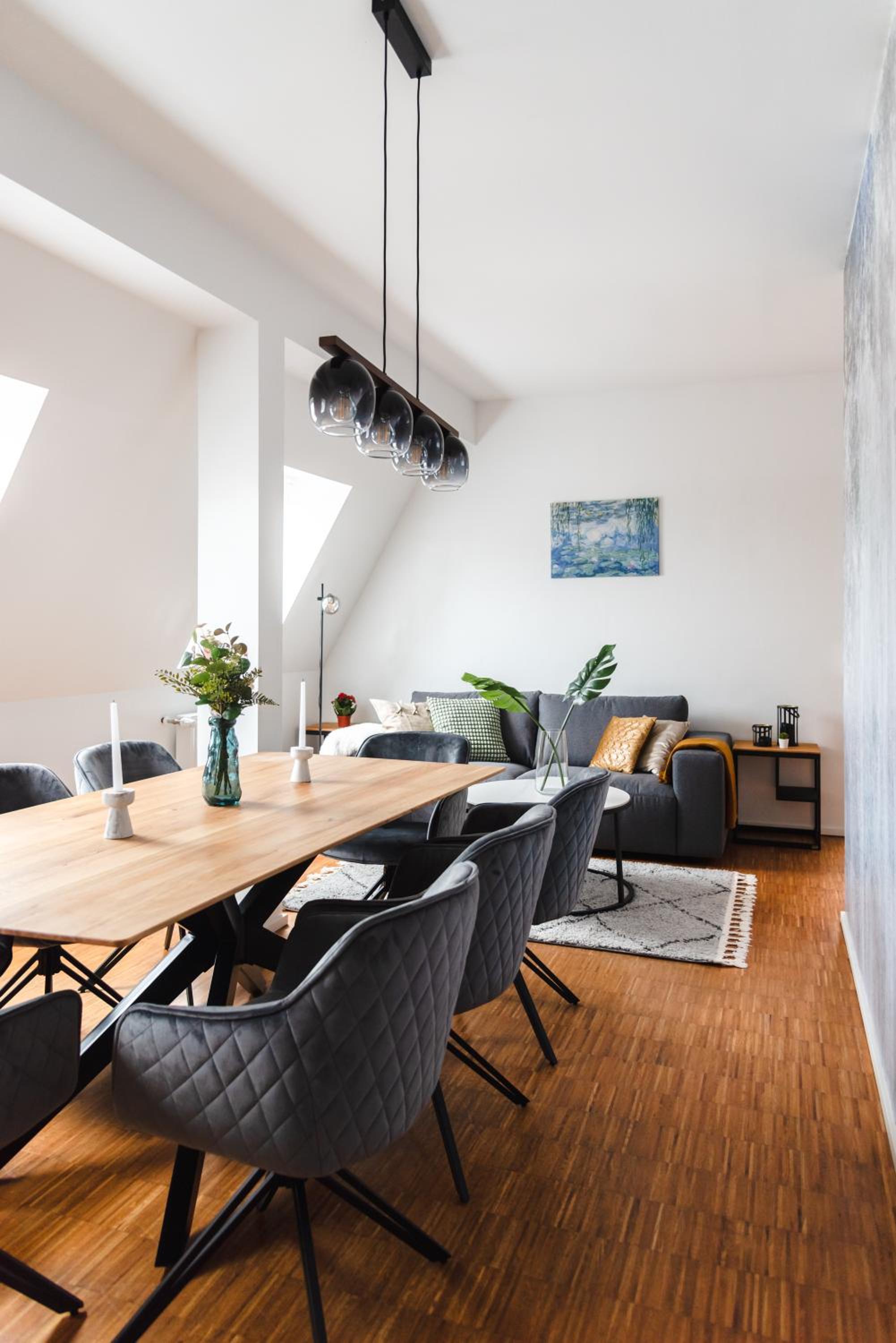 Two-Bedroom Apartment with Balcony photo 3