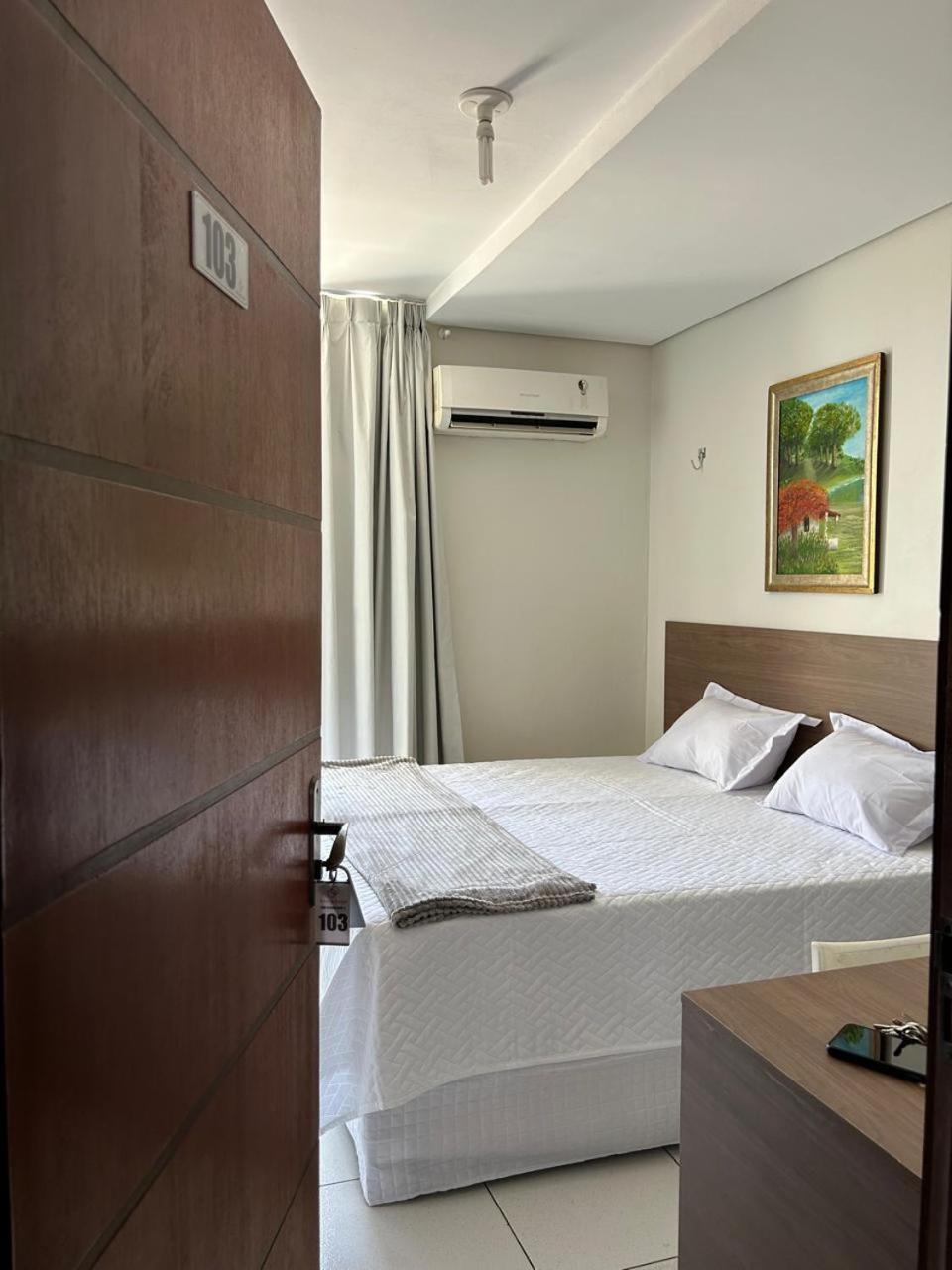 Deluxe Double or Twin Room photo 3