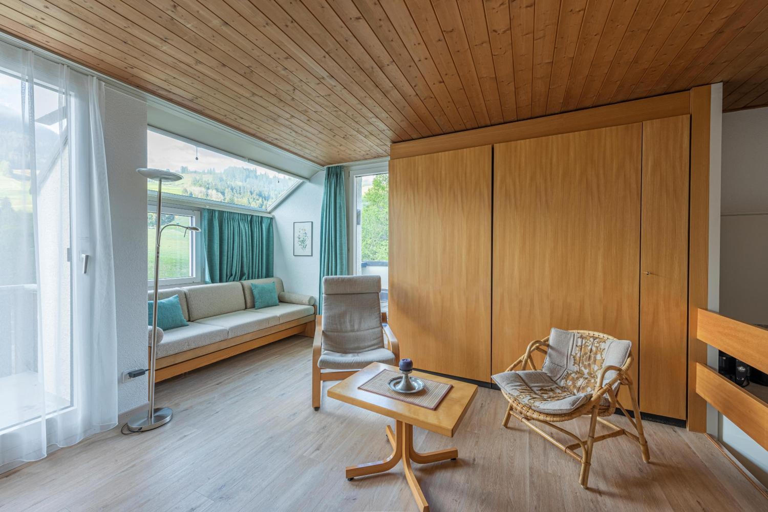 Apartment with Mountain View photo 1