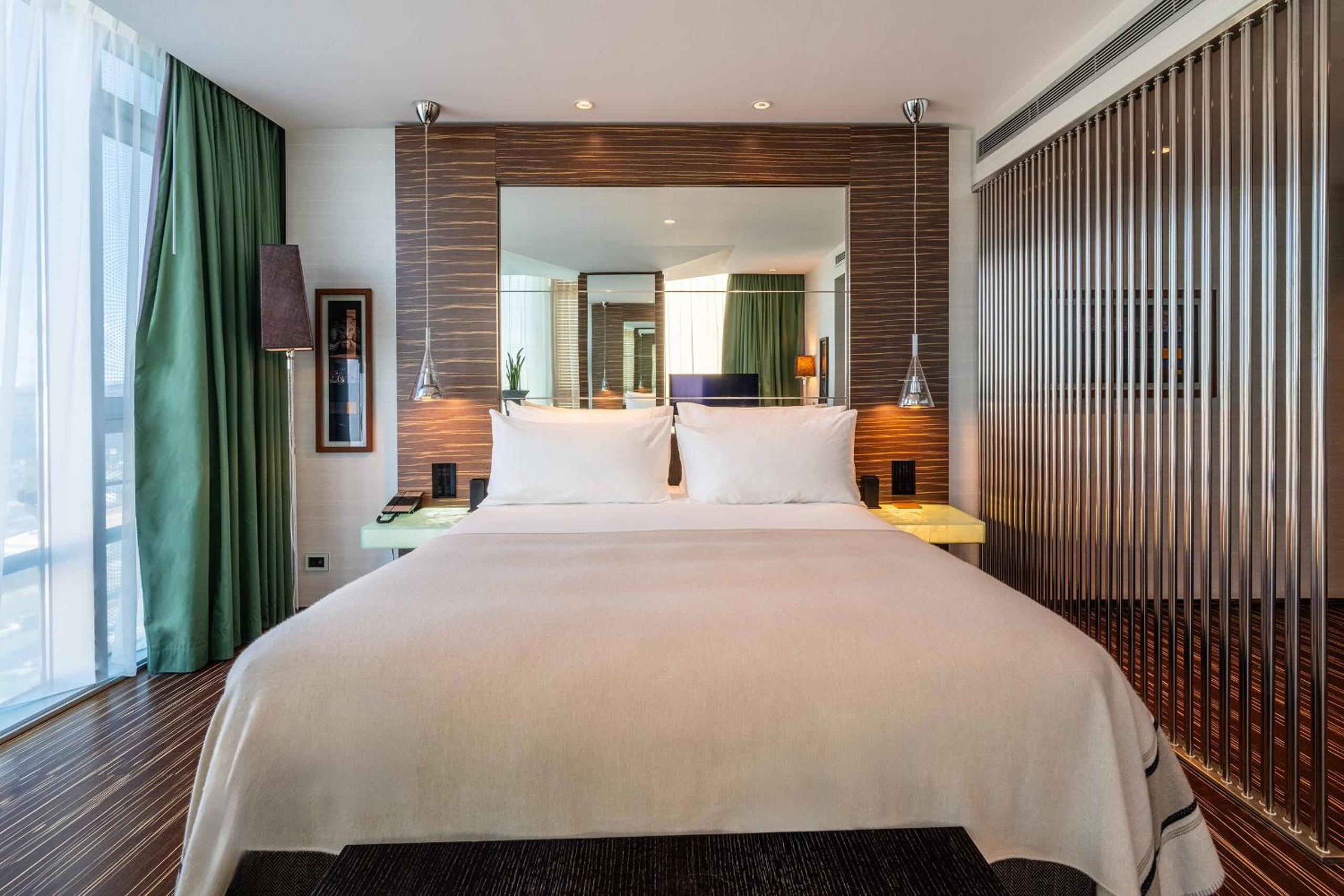 Harbor View Junior Suite - Photo 1