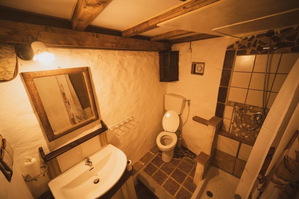 One-Bedroom House photo 2
