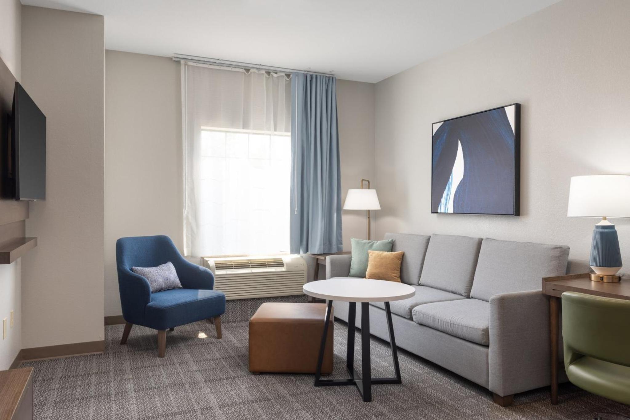 One-Bedroom King Suite with Sofa Bed - Photo 1