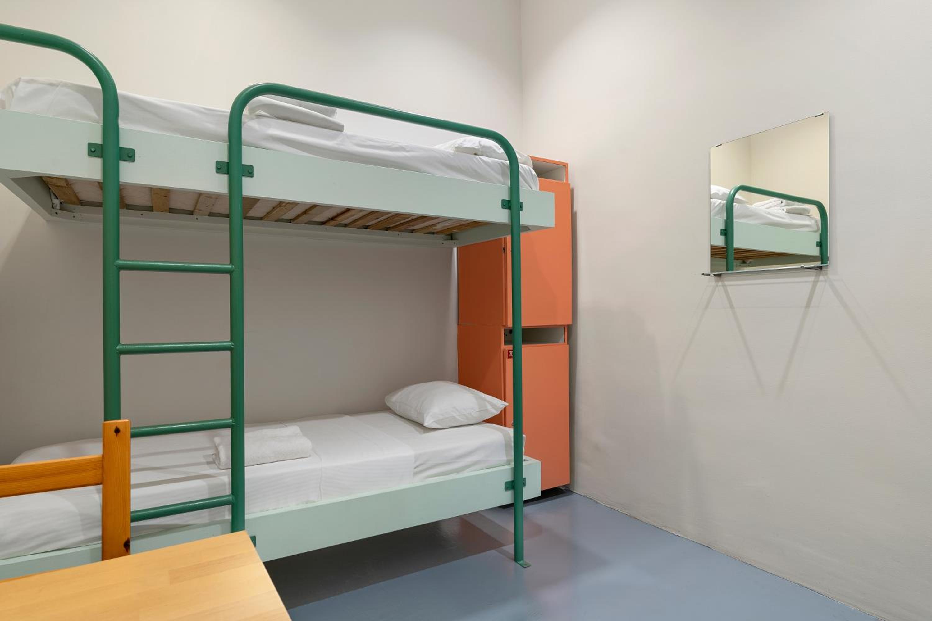 Bunk Bed in Mixed Dormitory Room photo 2