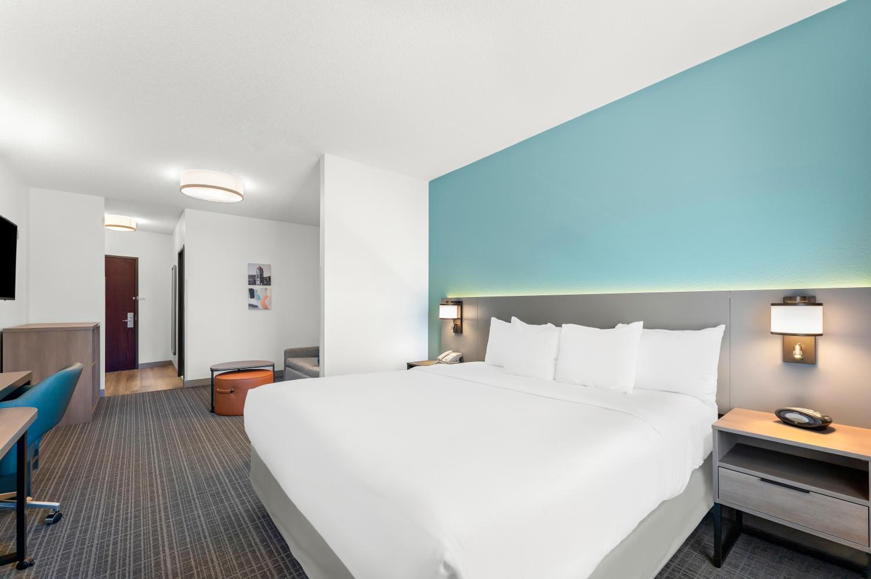 King Room - Accessible/Non-Smoking - Photo 1