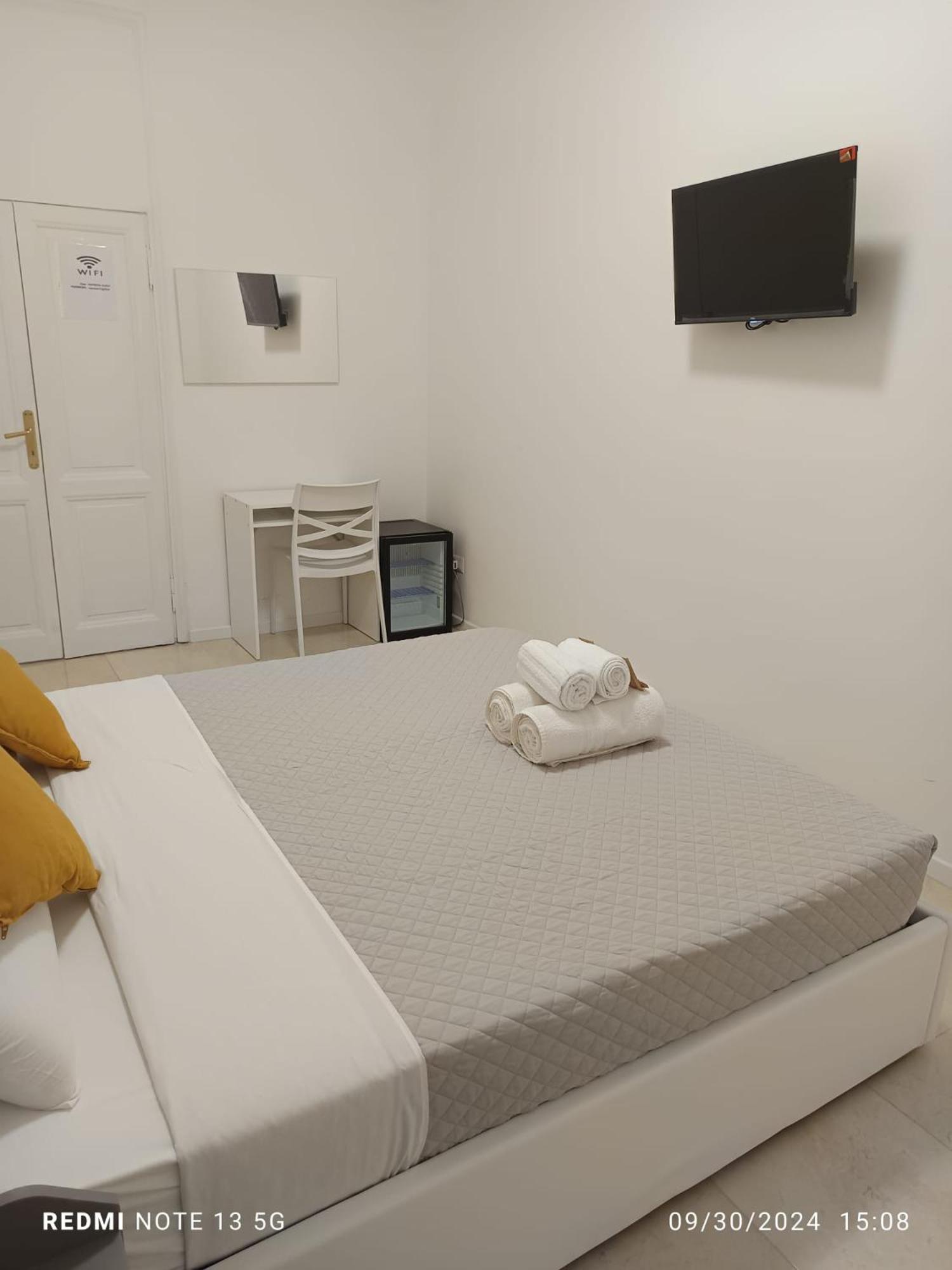 Queen Room photo 3