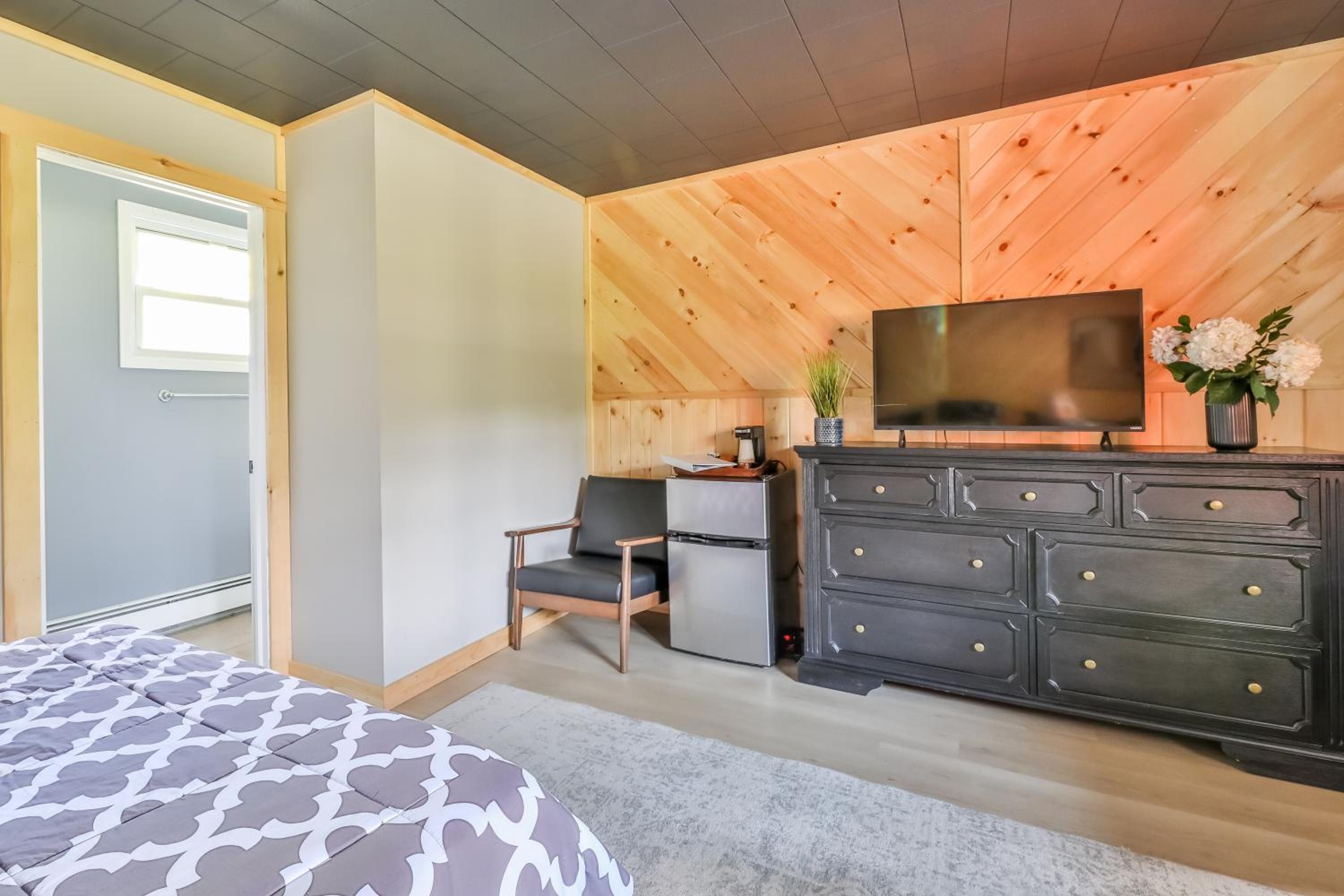 Double Room with Mountain View - Photo 4