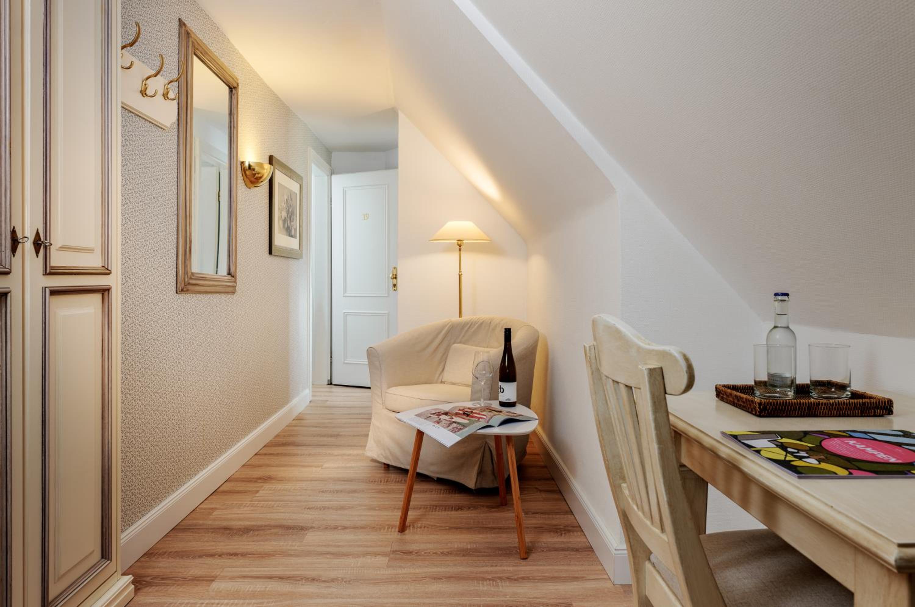 Small Double Room photo 2