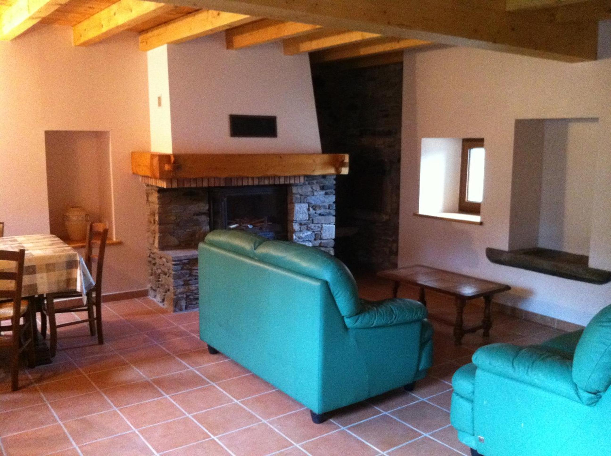 Four-Bedroom House photo 2