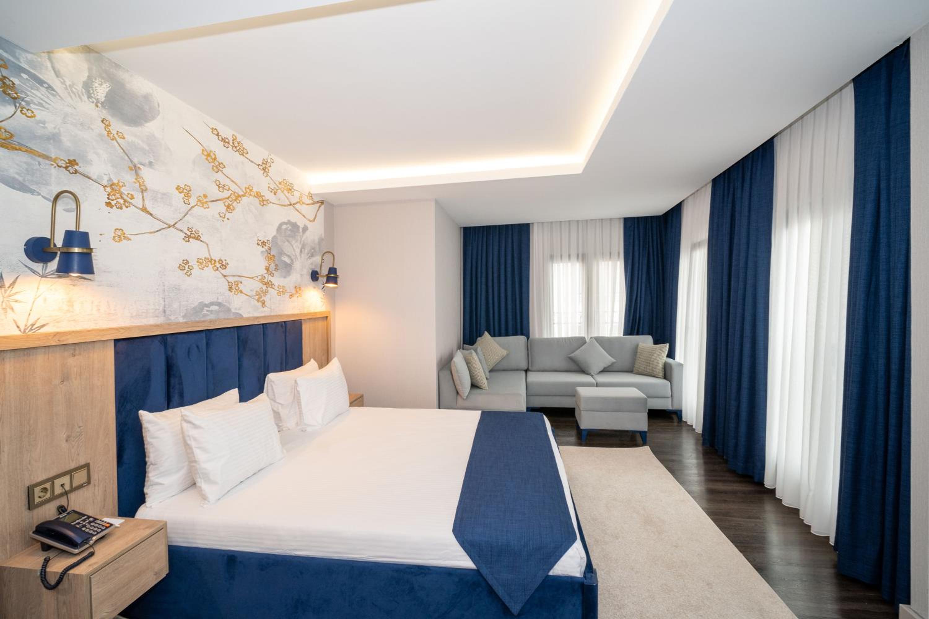 Executive Suite photo 2